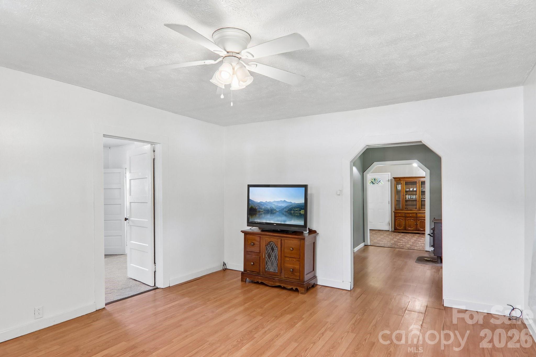 Living room - 414 Skyline Drive, Canton