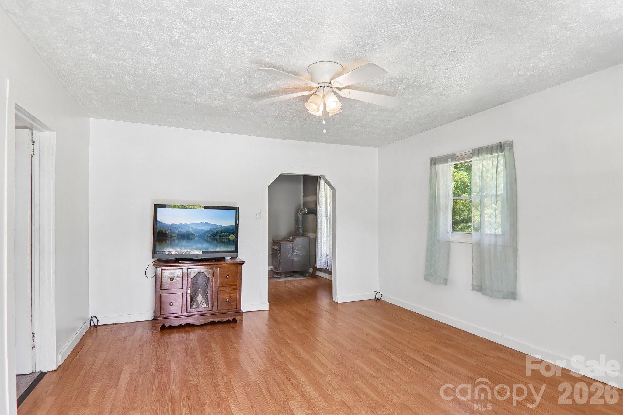 Living room - 414 Skyline Drive, Canton