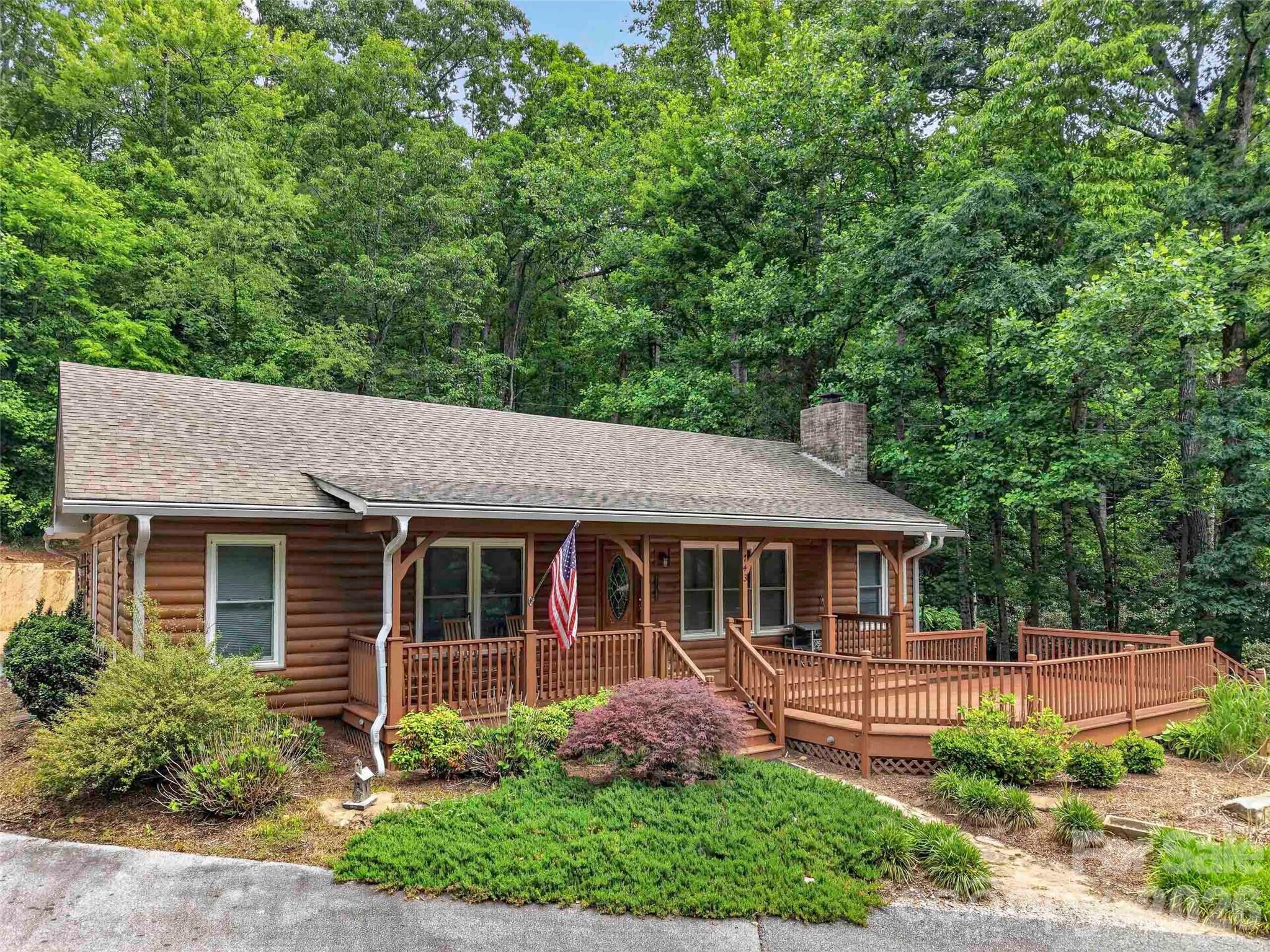 Single Family Residence at 743 Kyles Creek Road, Hendersonville, photo 5 of 48
