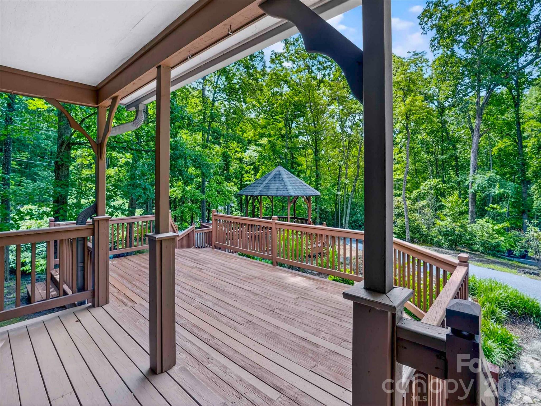 Single Family Residence at 743 Kyles Creek Road, Hendersonville, photo 11 of 48