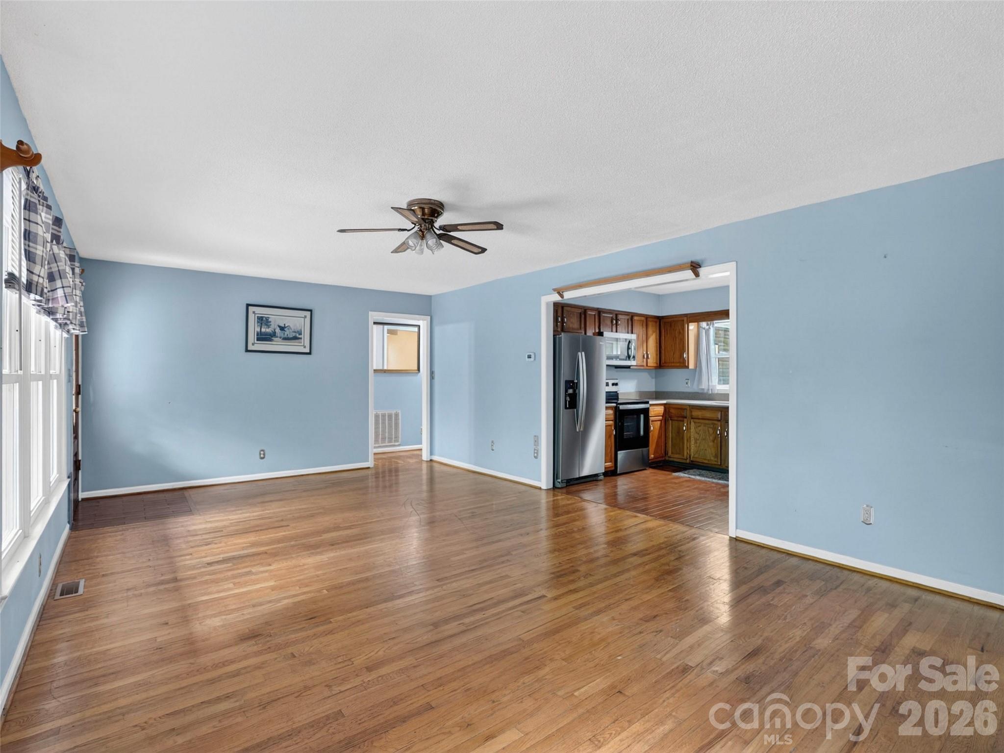 Single Family Residence at 743 Kyles Creek Road, Hendersonville, photo 19 of 48