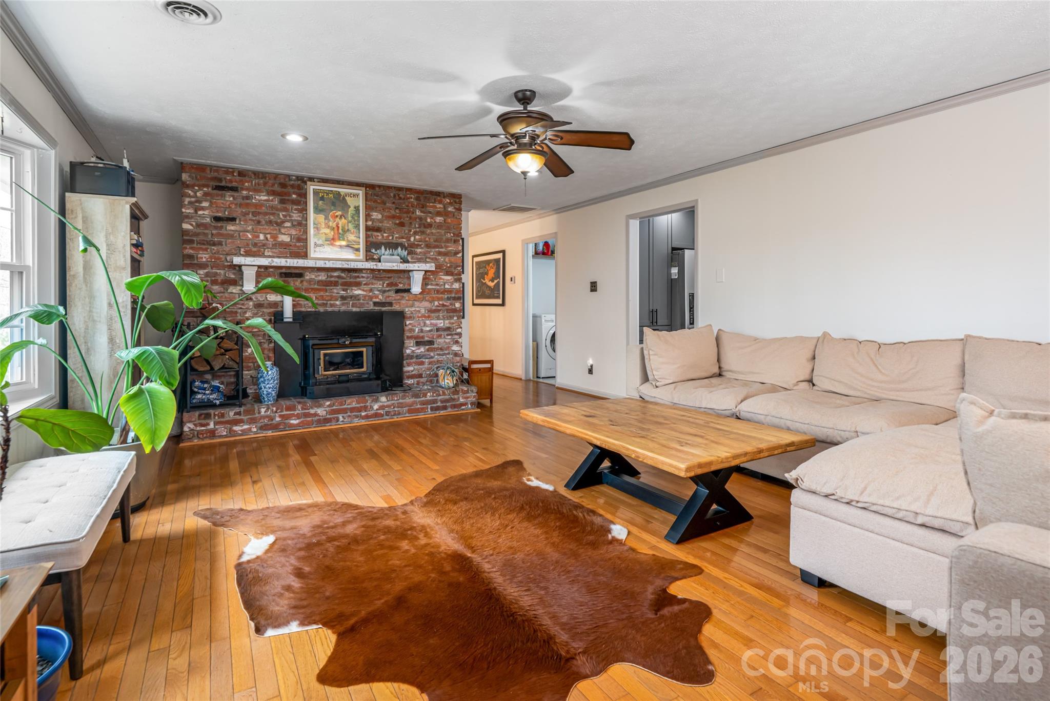 Single Family Residence at 233 Church Road, Fairview, photo 7 of 40