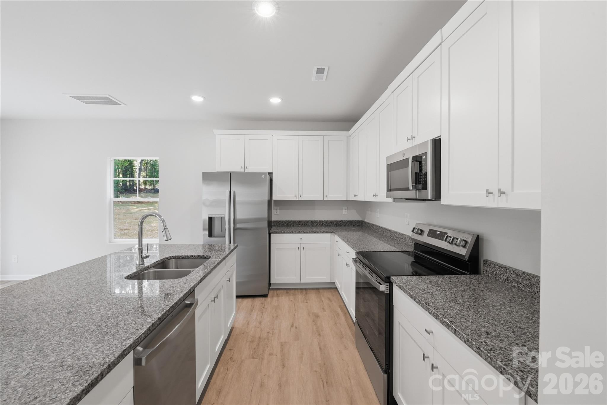 Single Family Residence at 242 Landers Chapel Road, Lincolnton, photo 2 of 33