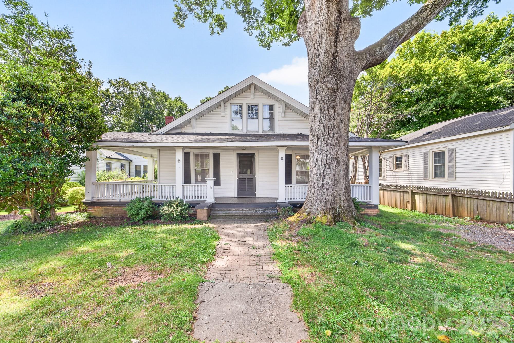 Single Family Residence at 11 Cedar Street, Belmont, photo 3 of 37