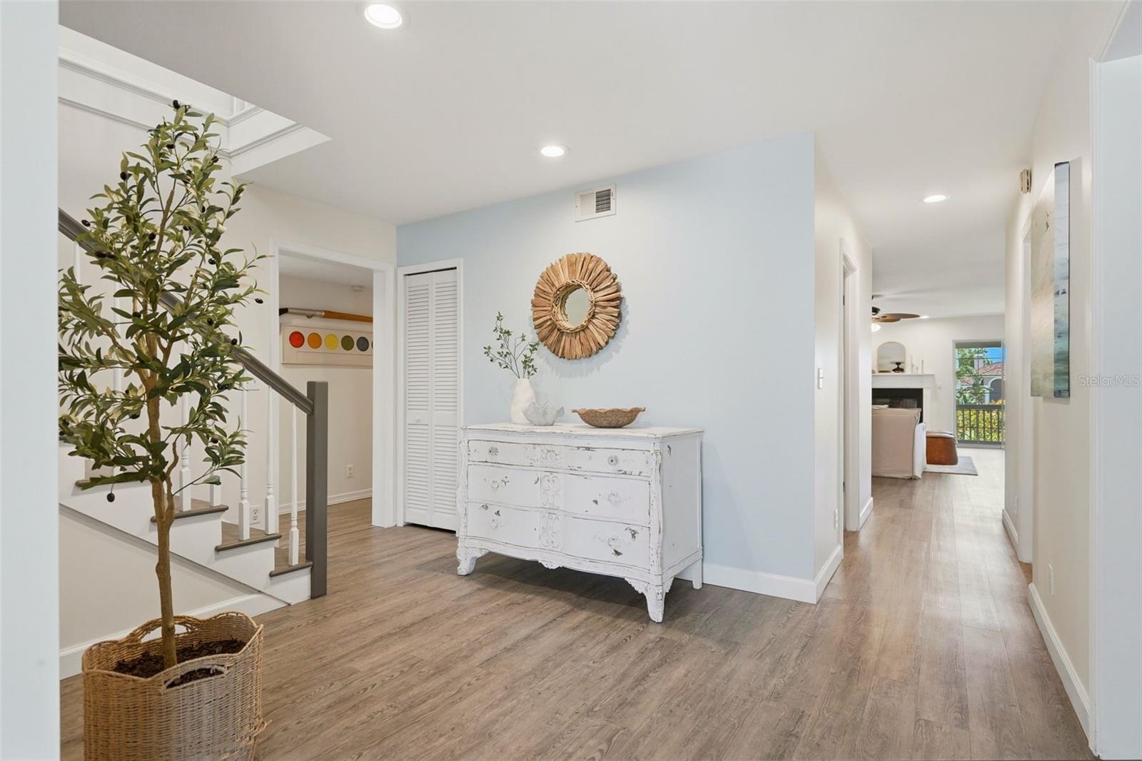 Single Family Residence at 433 MONTE CRISTO BLVD, TIERRA VERDE, photo 6 of 49