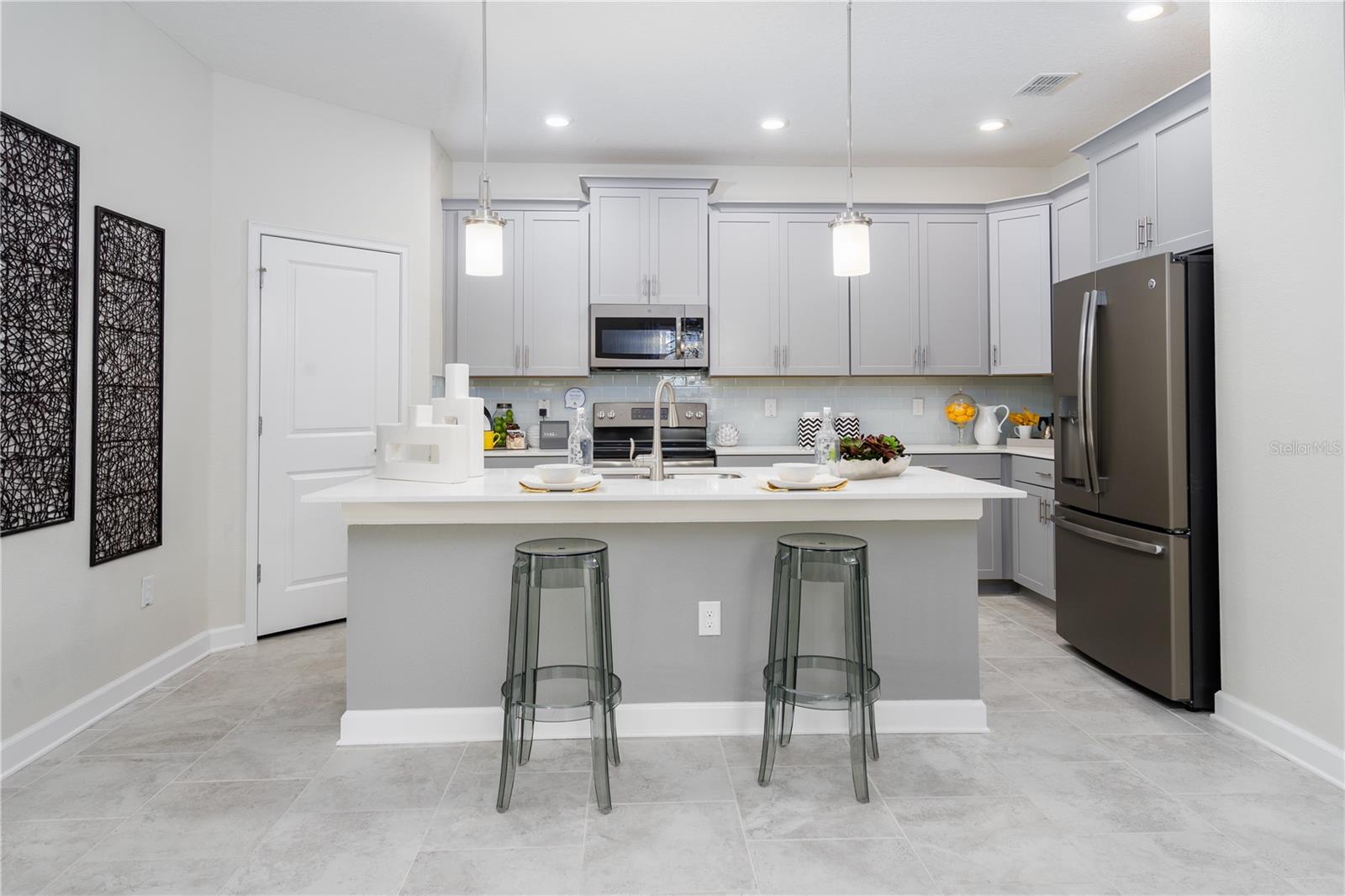 Kitchen - 2220 BARRINGTON LOOP, DAVENPORT