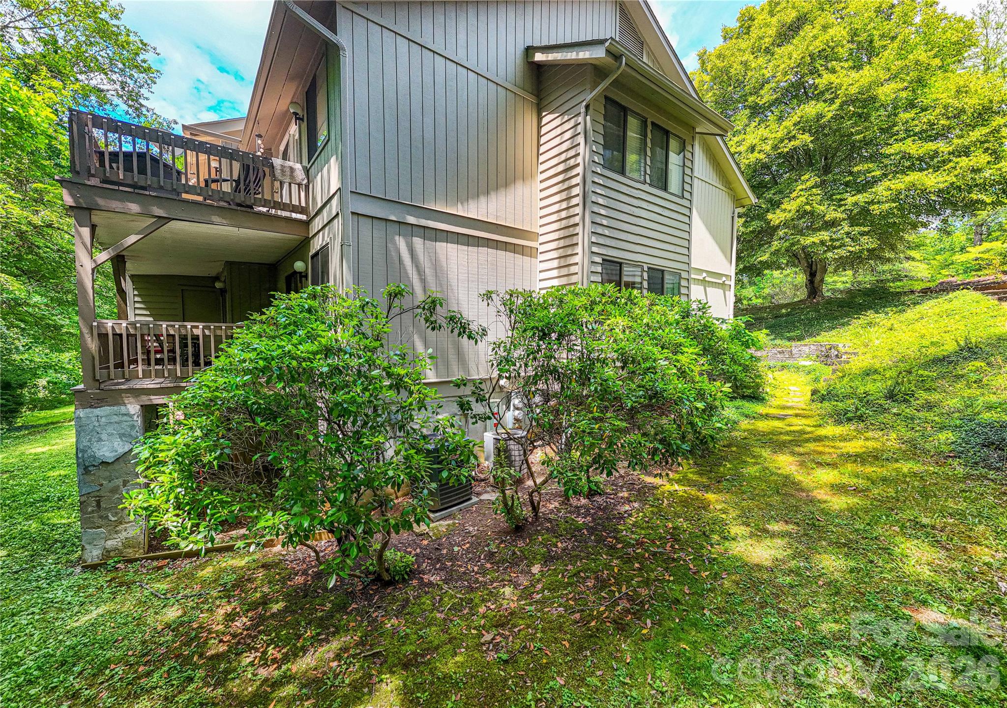 Condominium at 3A Cedarwood Drive, Asheville, photo 4 of 28