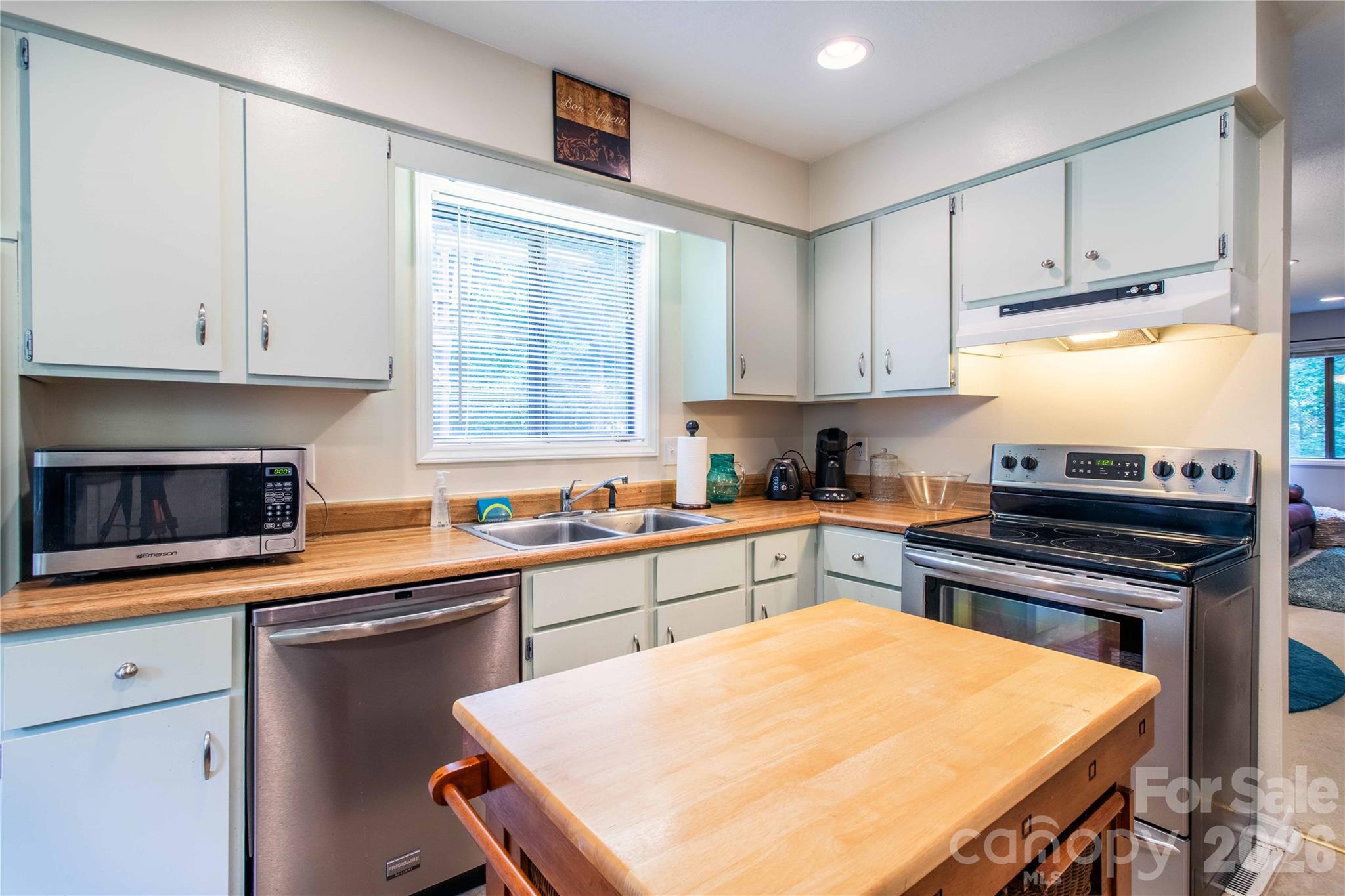 Condominium at 3A Cedarwood Drive, Asheville, photo 8 of 28