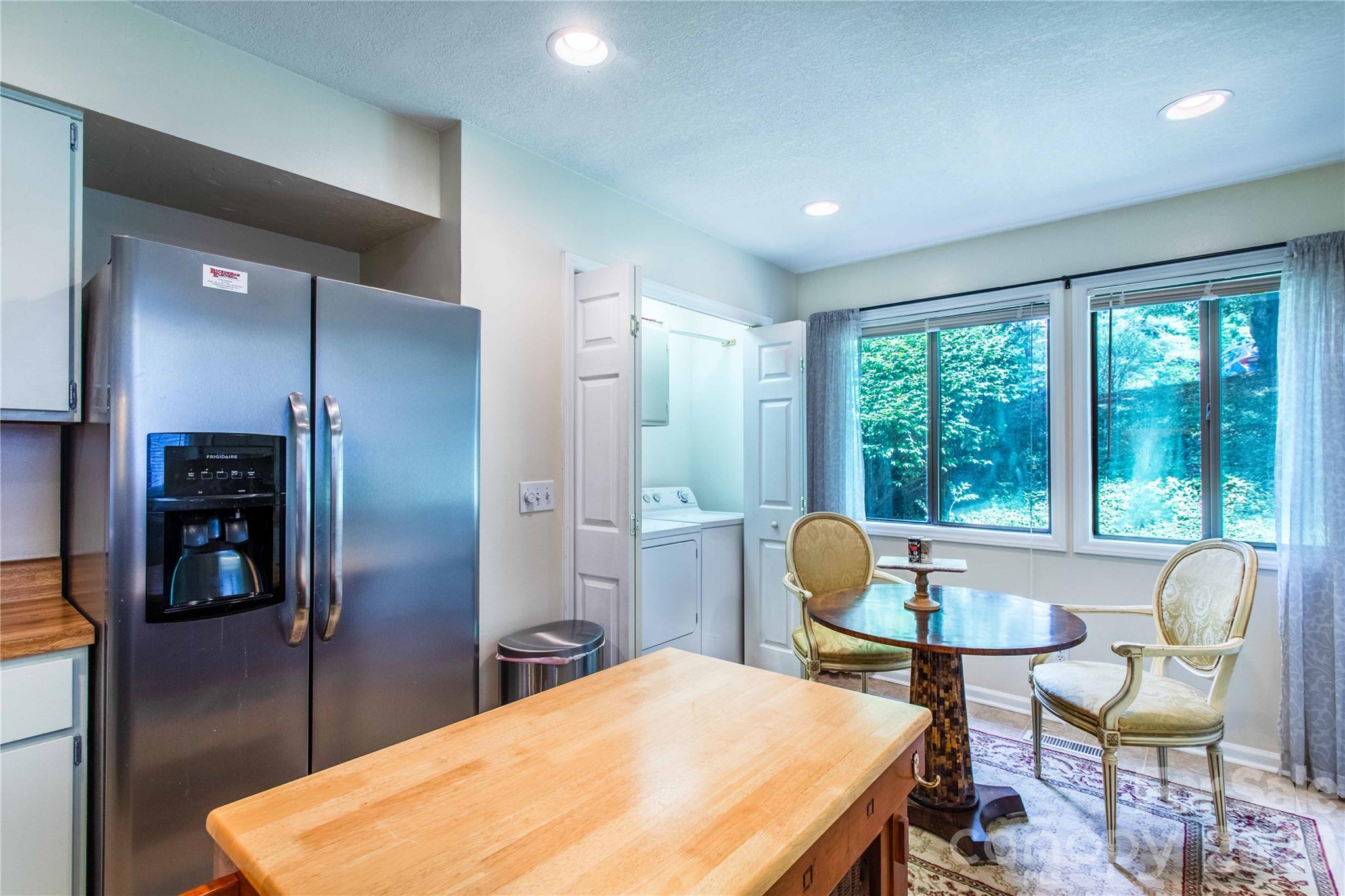 Condominium at 3A Cedarwood Drive, Asheville, photo 9 of 28