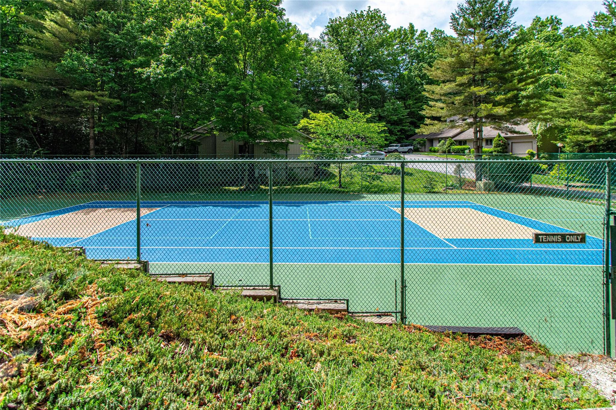 Condominium at 3A Cedarwood Drive, Asheville, photo 28 of 28