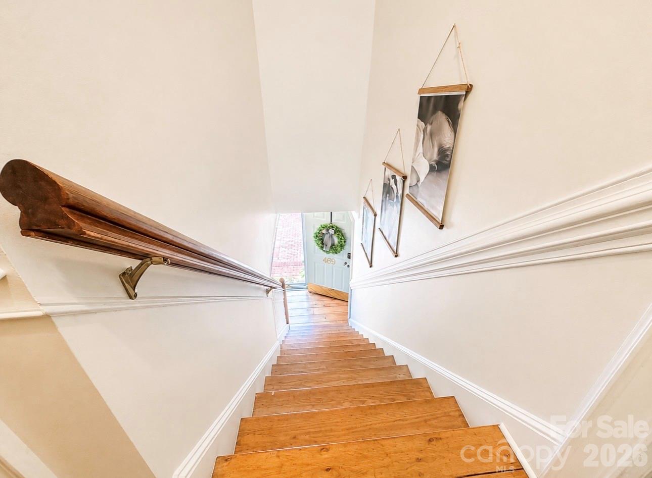 Hall staircase - 469 Augusta Drive, Statesville