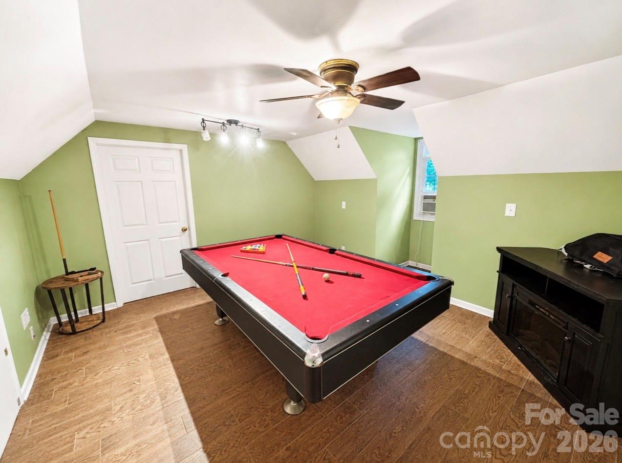 Over garage extra space/ studio/ office - 469 Augusta Drive, Statesville