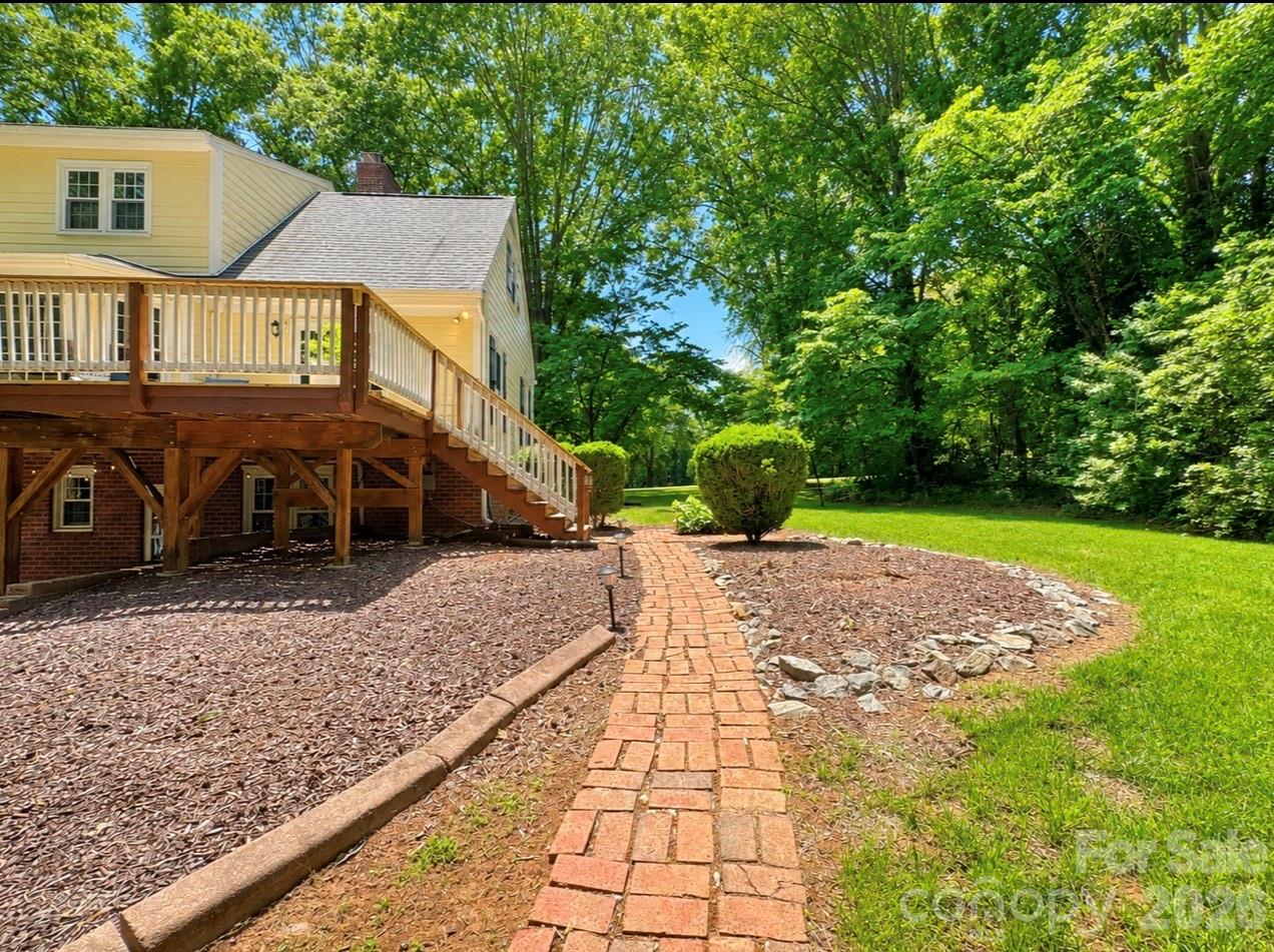 Brick walkways - 469 Augusta Drive, Statesville