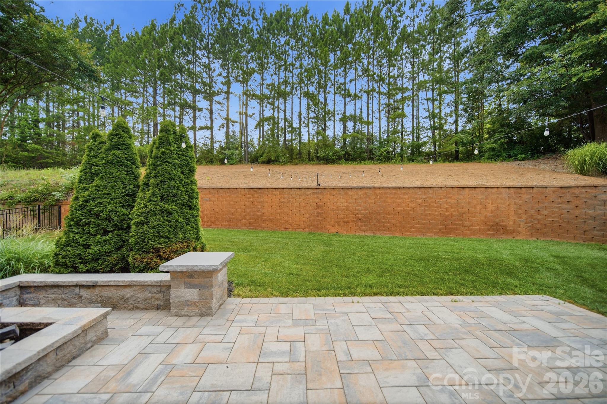 Single Family Residence at 963 Rock Forest Way, Fort Mill, photo 40 of 44