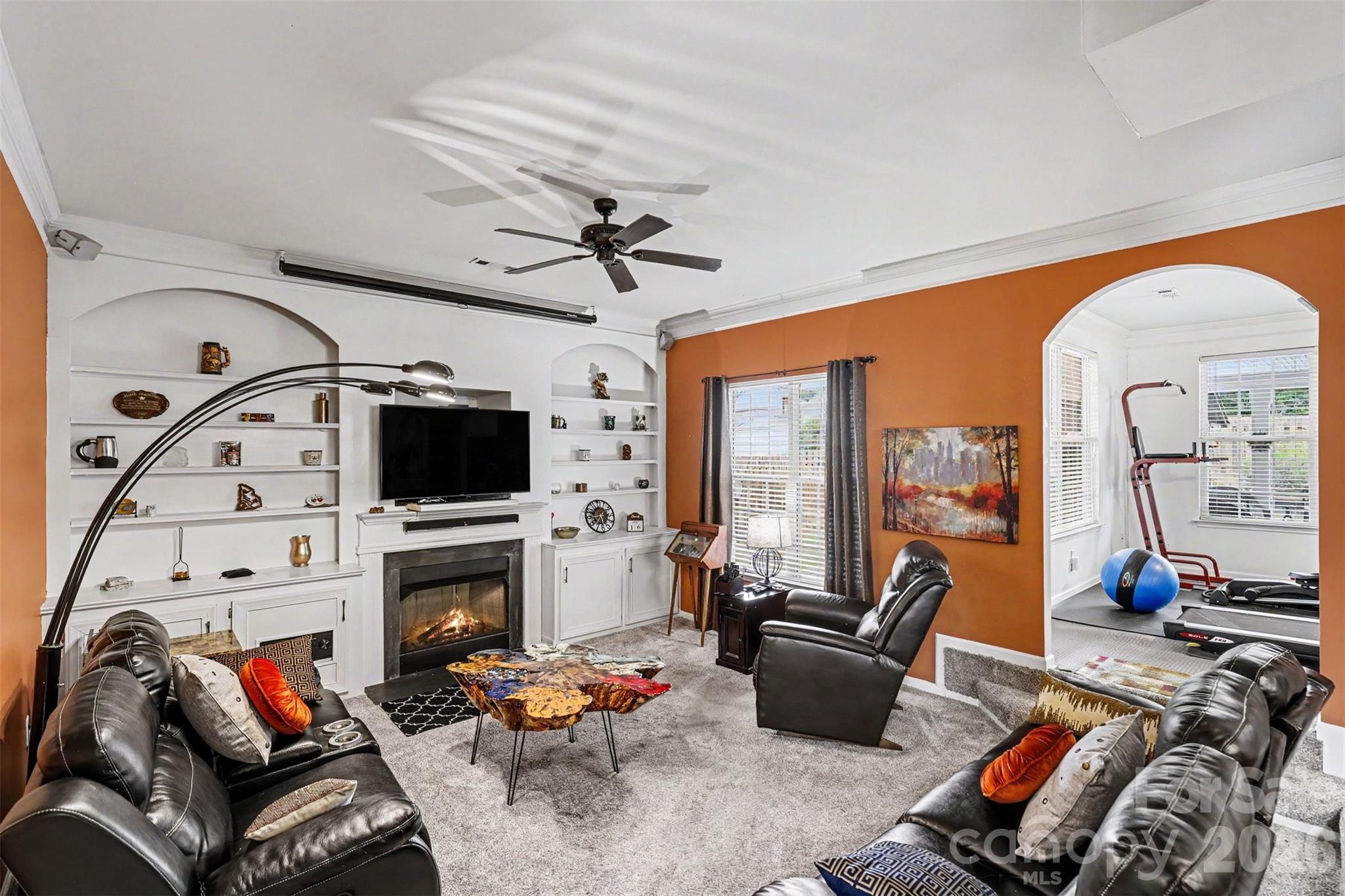 Single Family Residence at 652 Winding Branch Road, Rock Hill, photo 10 of 41