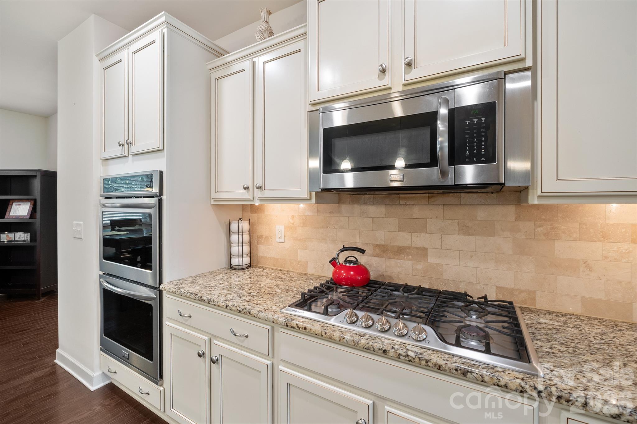 Single Family Residence at 2440 Surveyor General Drive, Waxhaw, photo 15 of 43