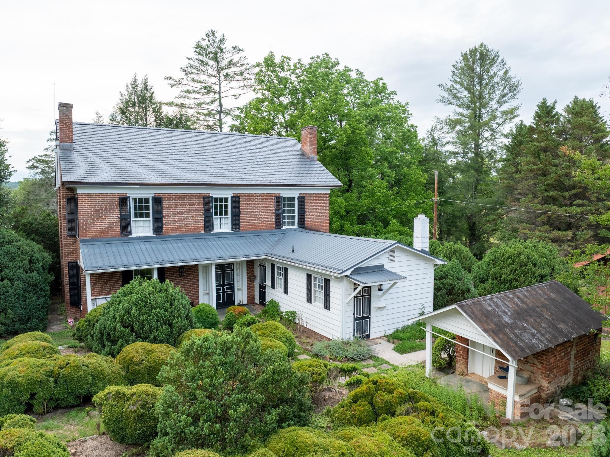 Single Family Residence at 4157 Calico Road, Lenoir, photo 2 of 48