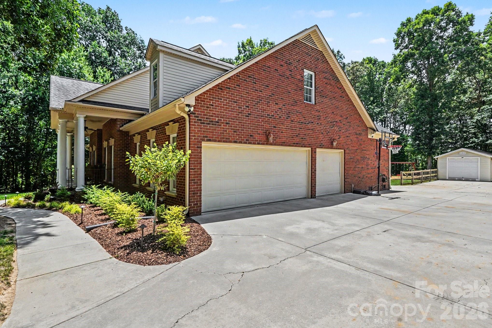 Single Family Residence at 3204 E Lawyers Road, Monroe, photo 2 of 40