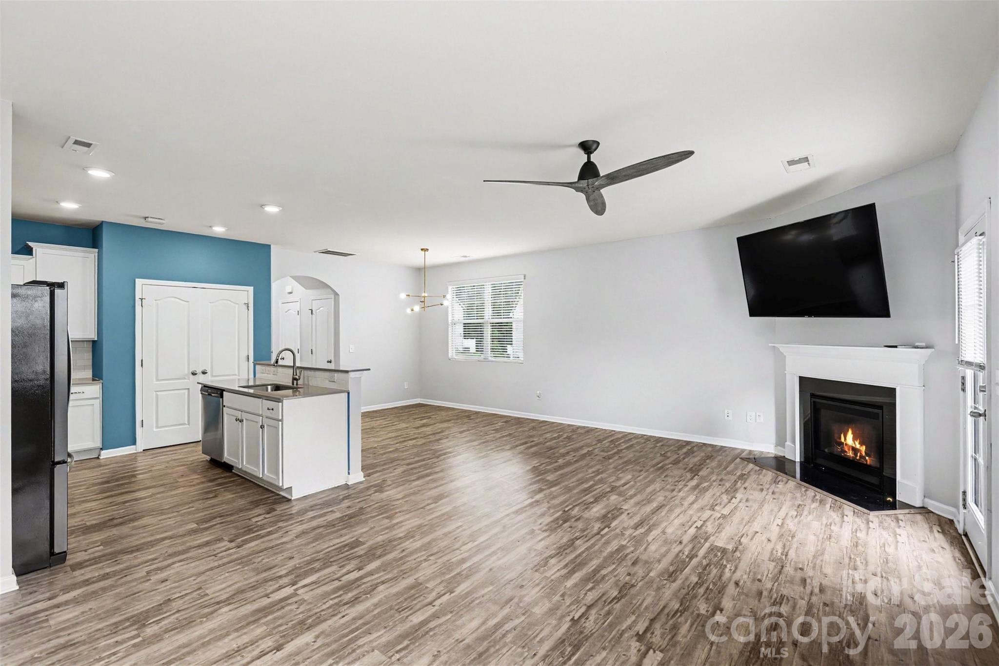 Townhouse at 105 Tigris Trail, Fort Mill, photo 11 of 39
