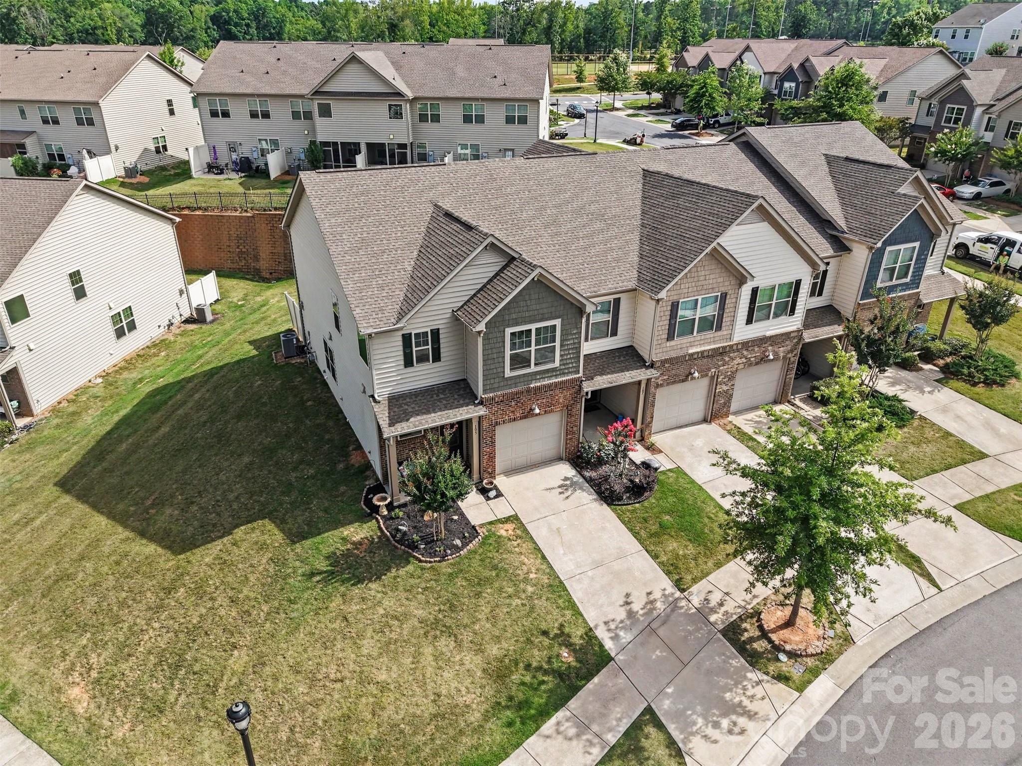 Townhouse at 105 Tigris Trail, Fort Mill, photo 31 of 39