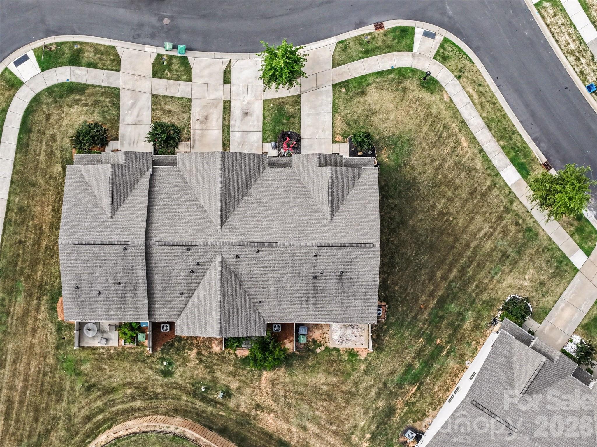Townhouse at 105 Tigris Trail, Fort Mill, photo 34 of 39