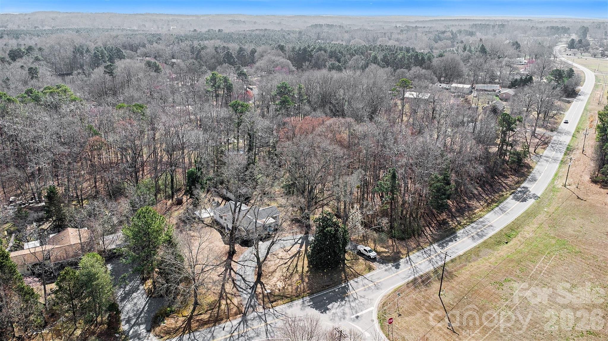 Country Living yet minutes from shopping!Property available for 100% Financing! - 622 Neelys Creek Road, Rock Hill
