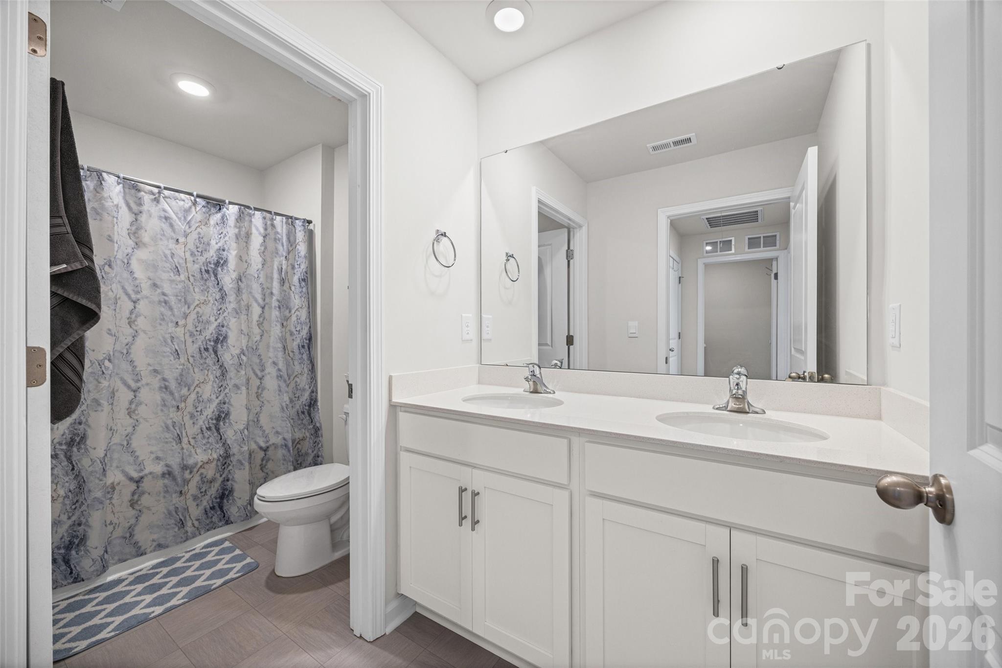 Single Family Residence at 542 King Clover Lane, Clover, photo 14 of 28