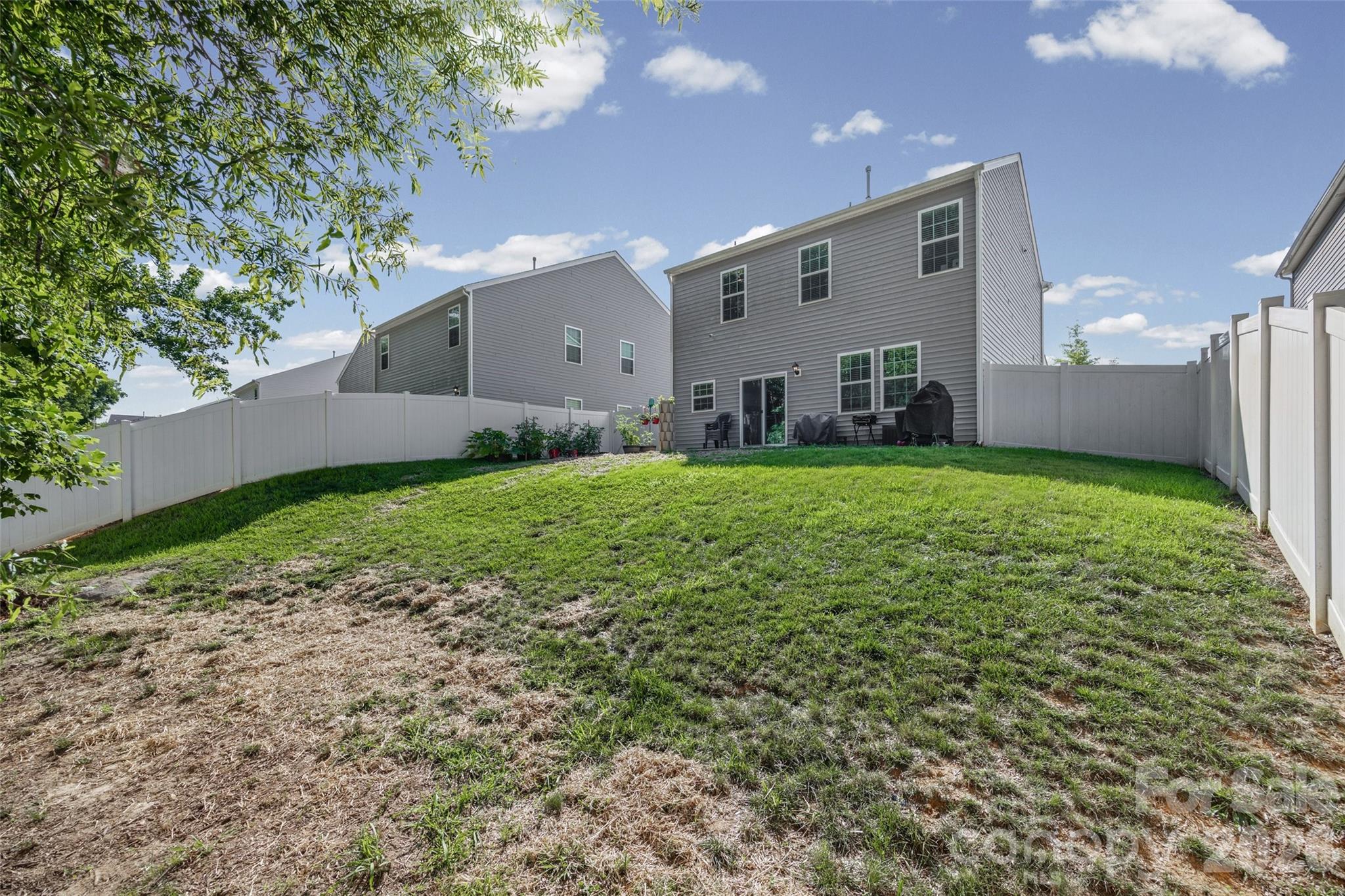 Single Family Residence at 542 King Clover Lane, Clover, photo 22 of 28