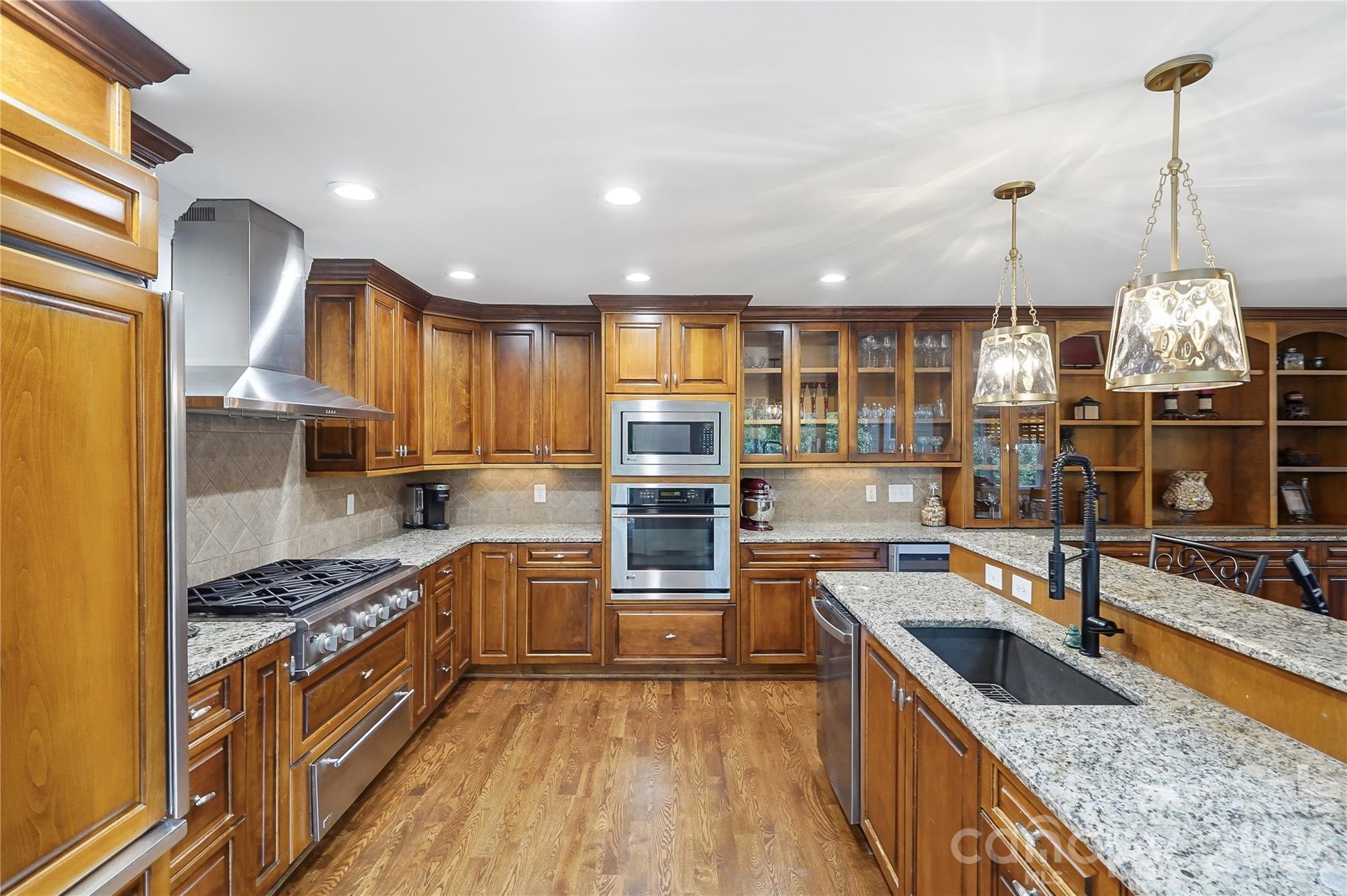 Single Family Residence at 16121 Tana Tea Circle, Tega Cay, photo 7 of 47