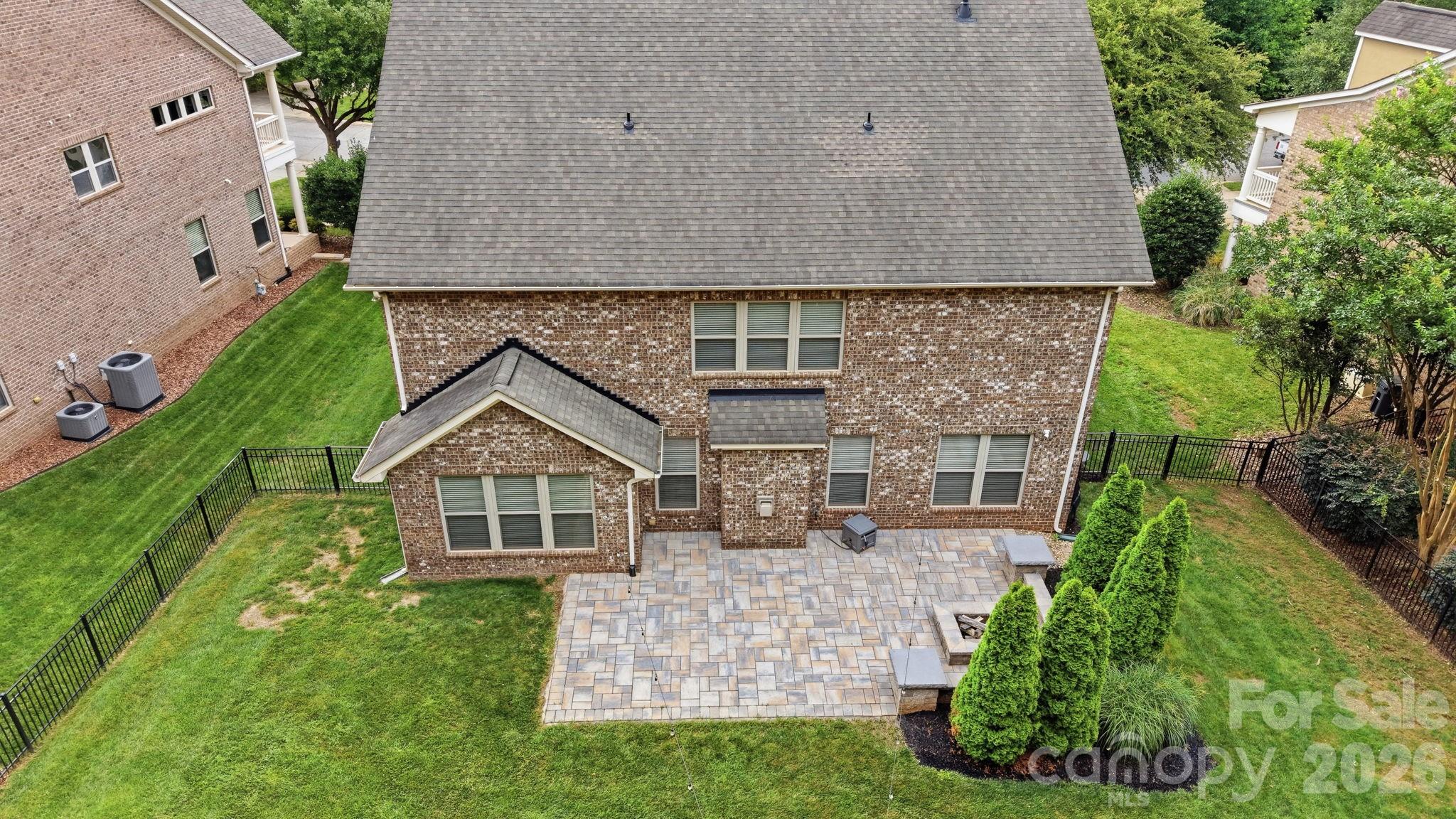 Single Family Residence at 963 Rock Forest Way, Fort Mill, photo 41 of 44