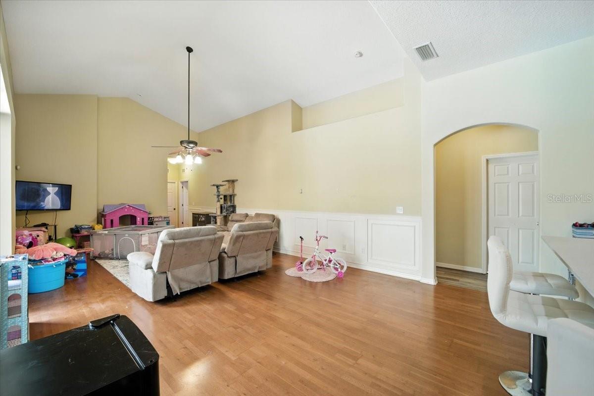 Single Family Residence at 24 LAKESIDE PL W, PALM COAST, photo 19 of 47