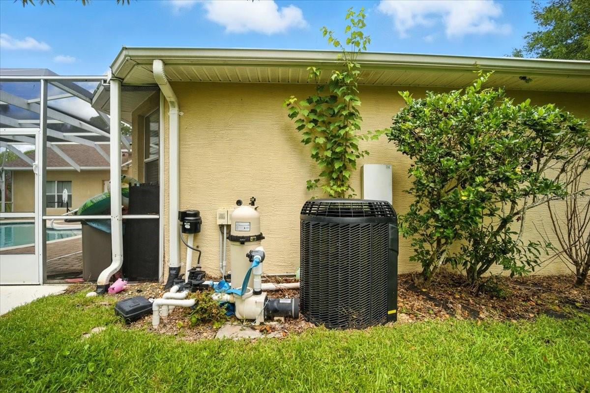 Single Family Residence at 24 LAKESIDE PL W, PALM COAST, photo 36 of 47