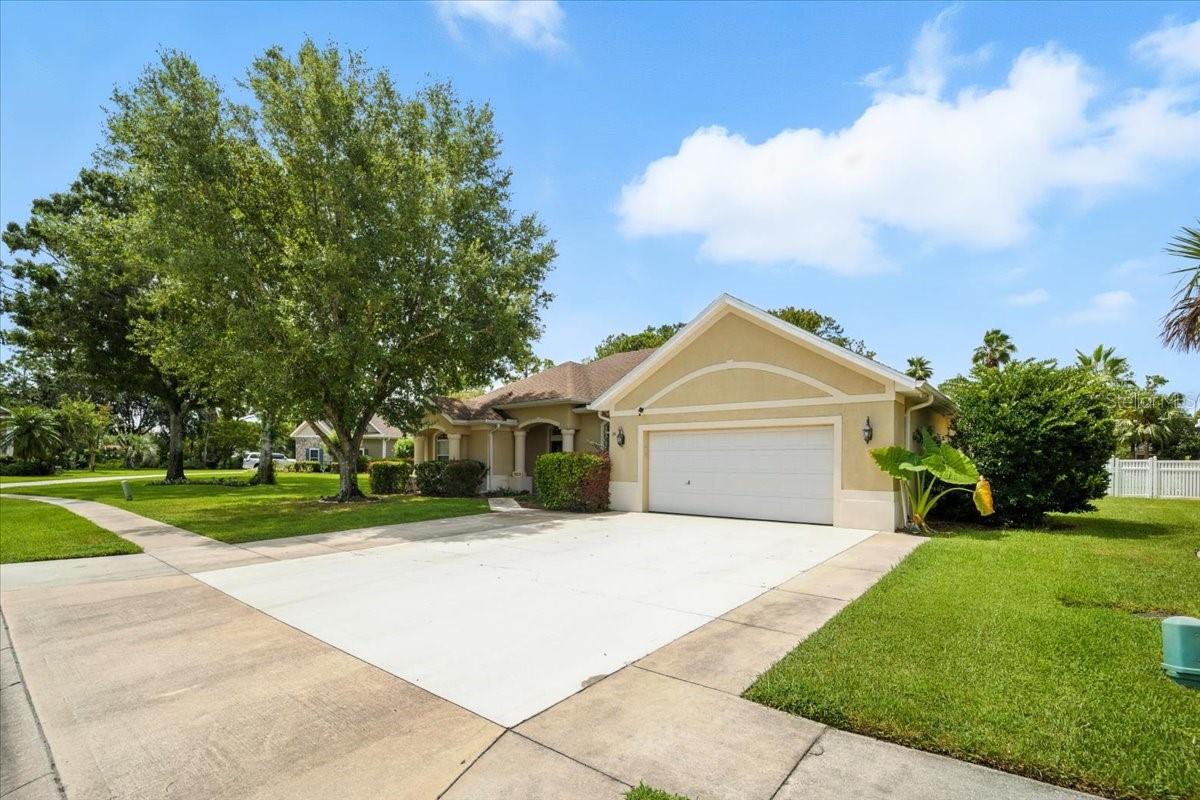 Single Family Residence at 24 LAKESIDE PL W, PALM COAST, photo 37 of 47