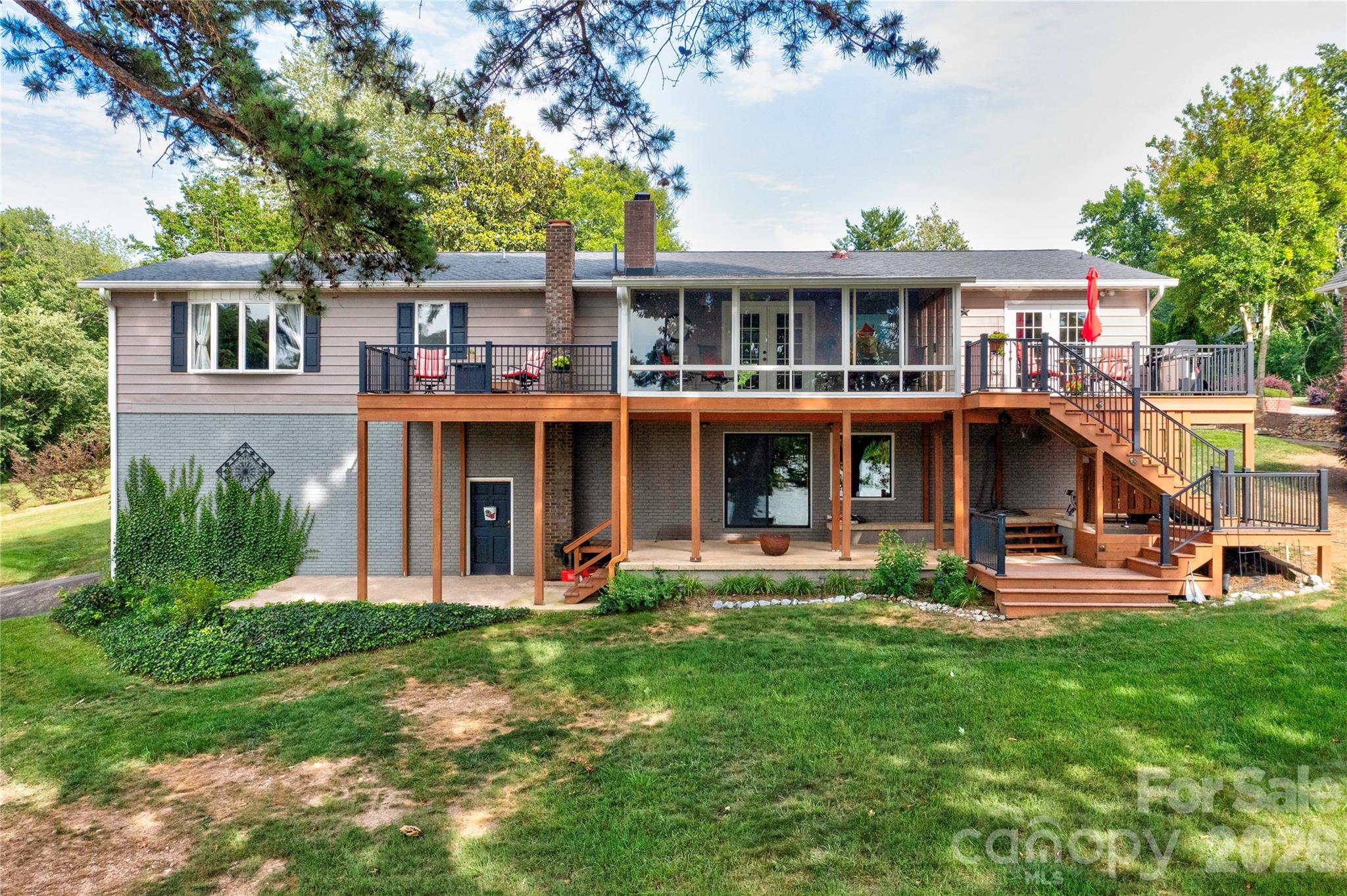 Single Family Residence at 104 Doral Court, Kings Mountain, photo 45 of 58