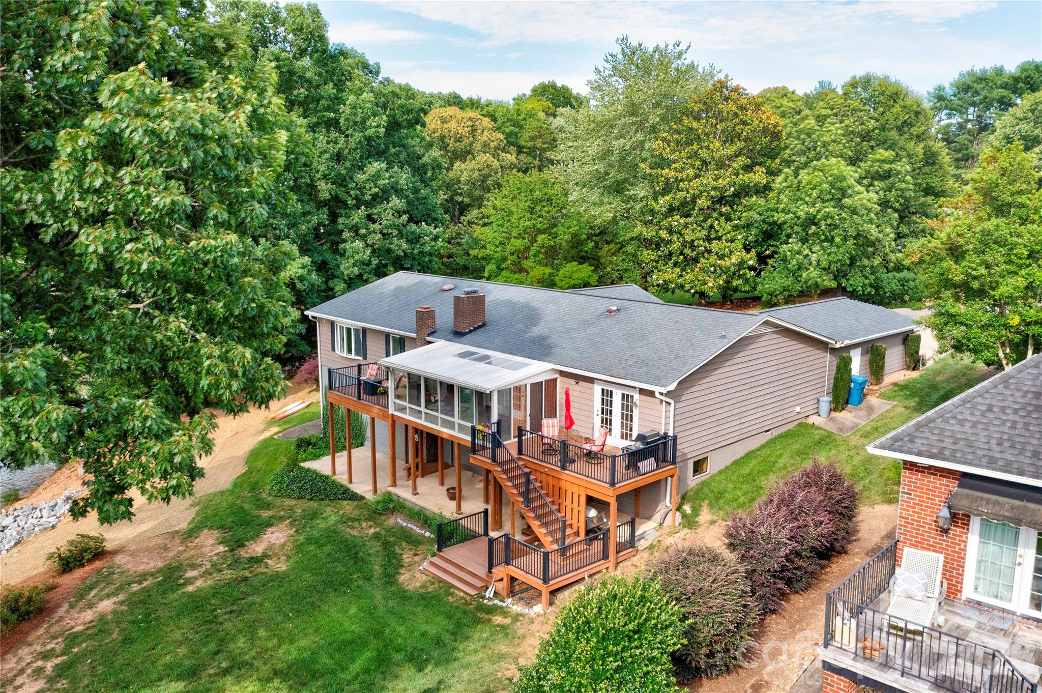 Single Family Residence at 104 Doral Court, Kings Mountain, photo 4 of 58