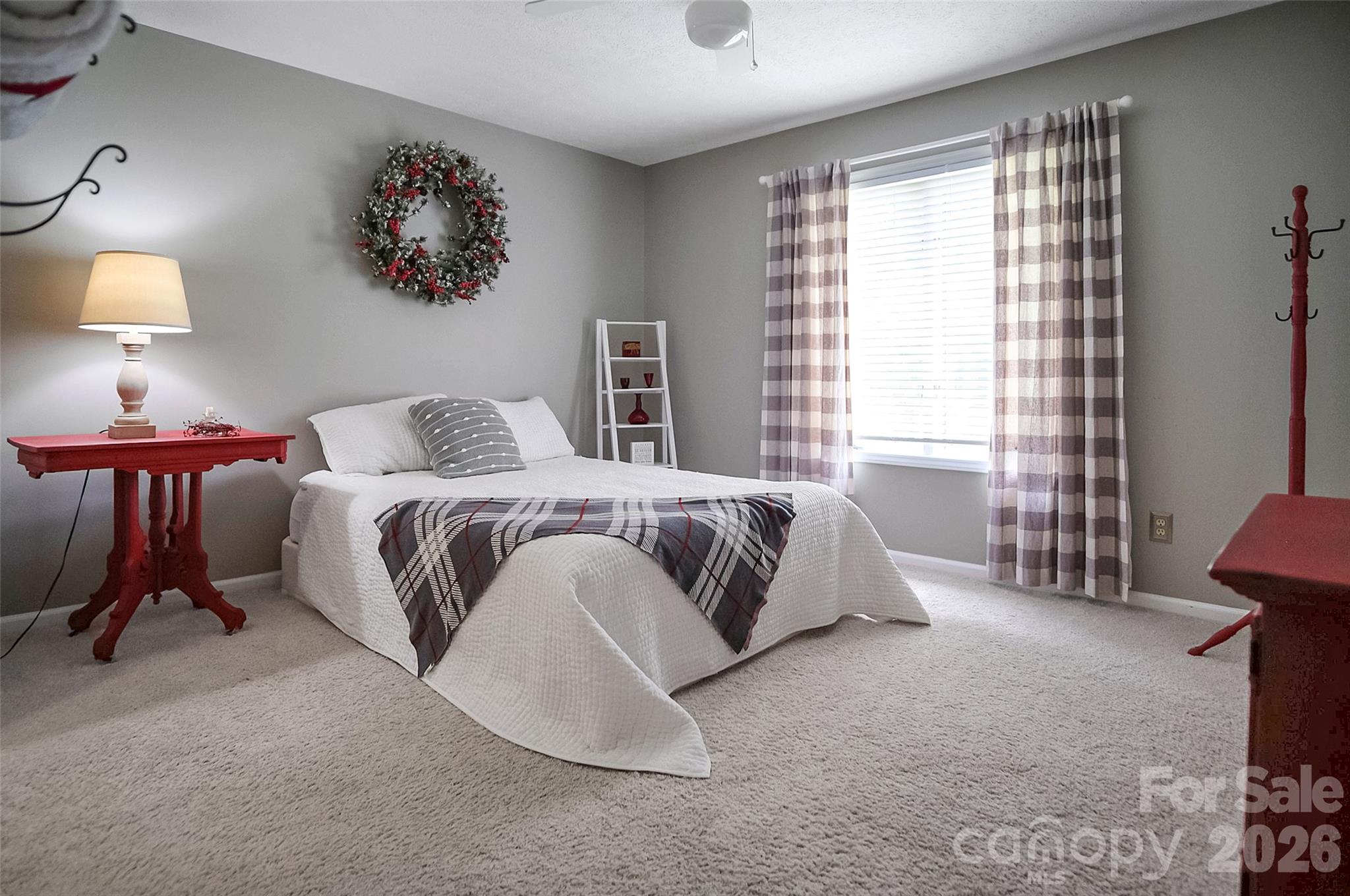 Single Family Residence at 104 Doral Court, Kings Mountain, photo 35 of 58