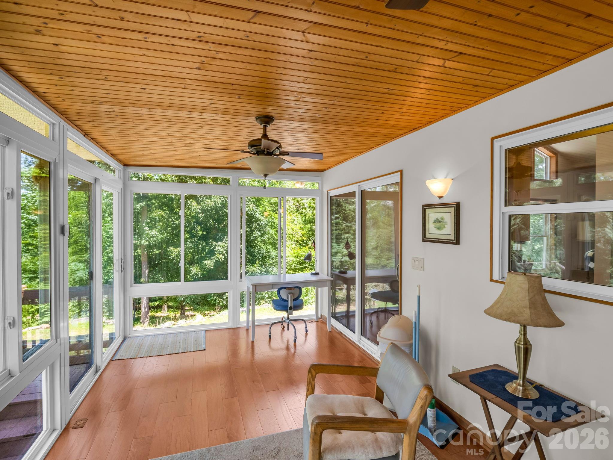 Sunroom on main off kitchen and dining area! - 1943 Landrum Road, Columbus