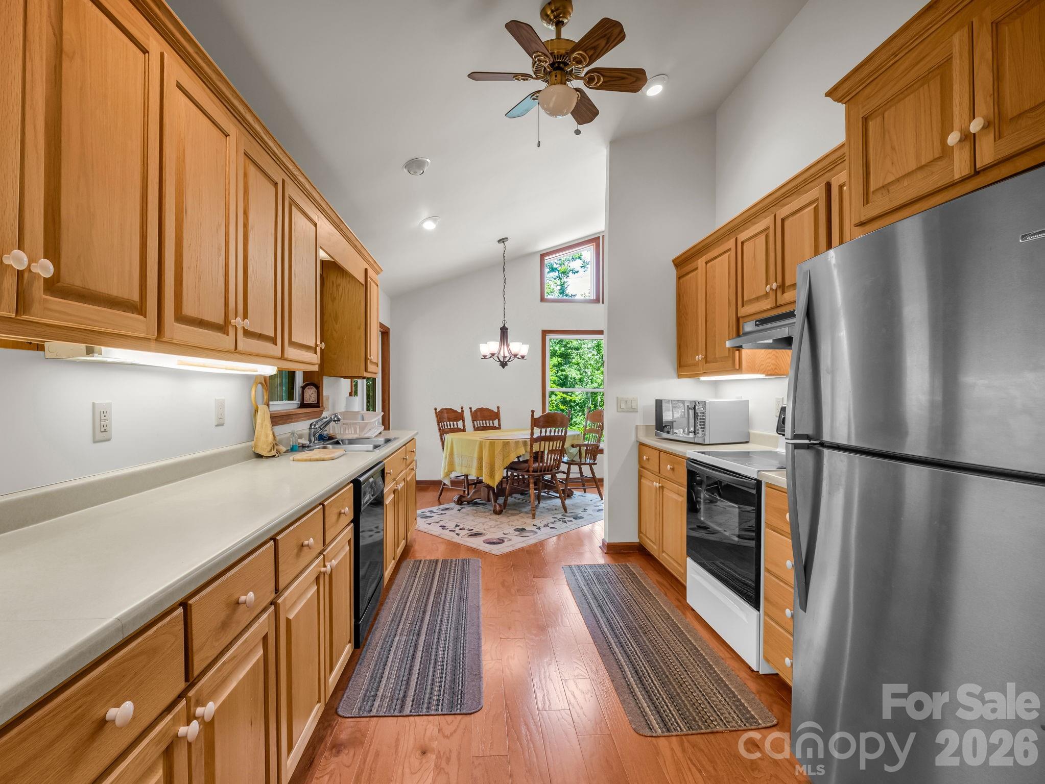 Single Family Residence at 1943 Landrum Road, Columbus, photo 14 of 32