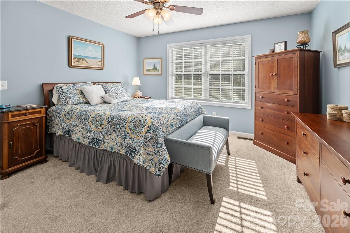 Lots of space to make this your own. - 104 Balsam Circle, Troy
