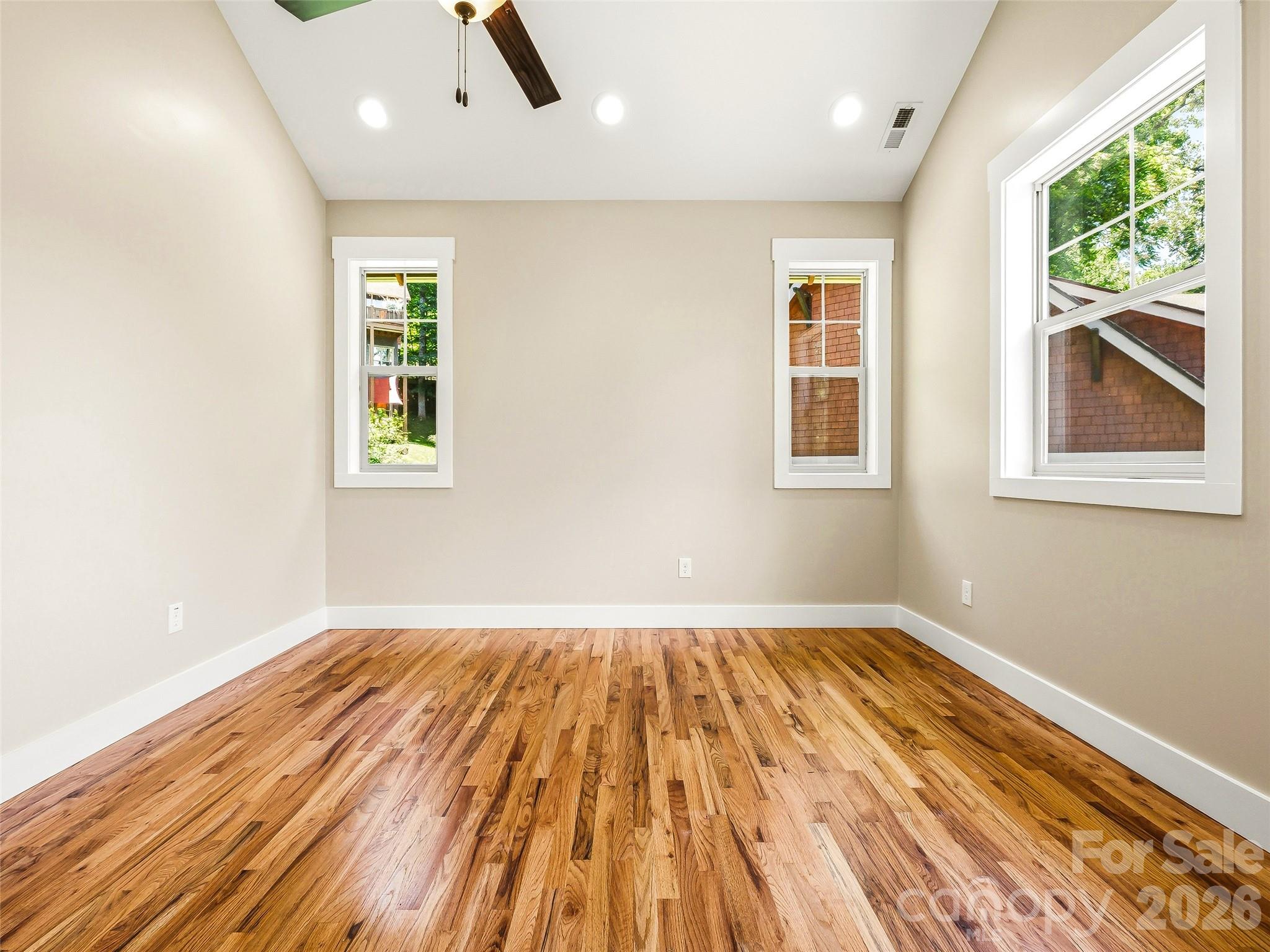 Primary bedroom. - 25 Shady Park Lane, Asheville