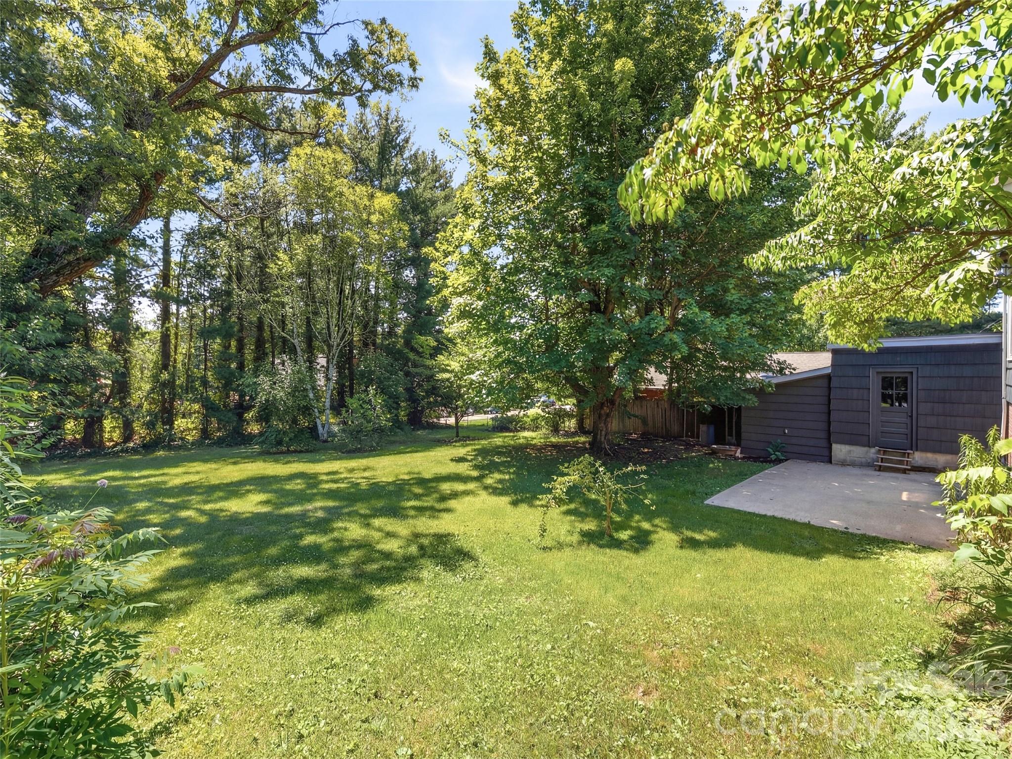 Single Family Residence at 151 Hampton Heights, Canton, photo 8 of 48