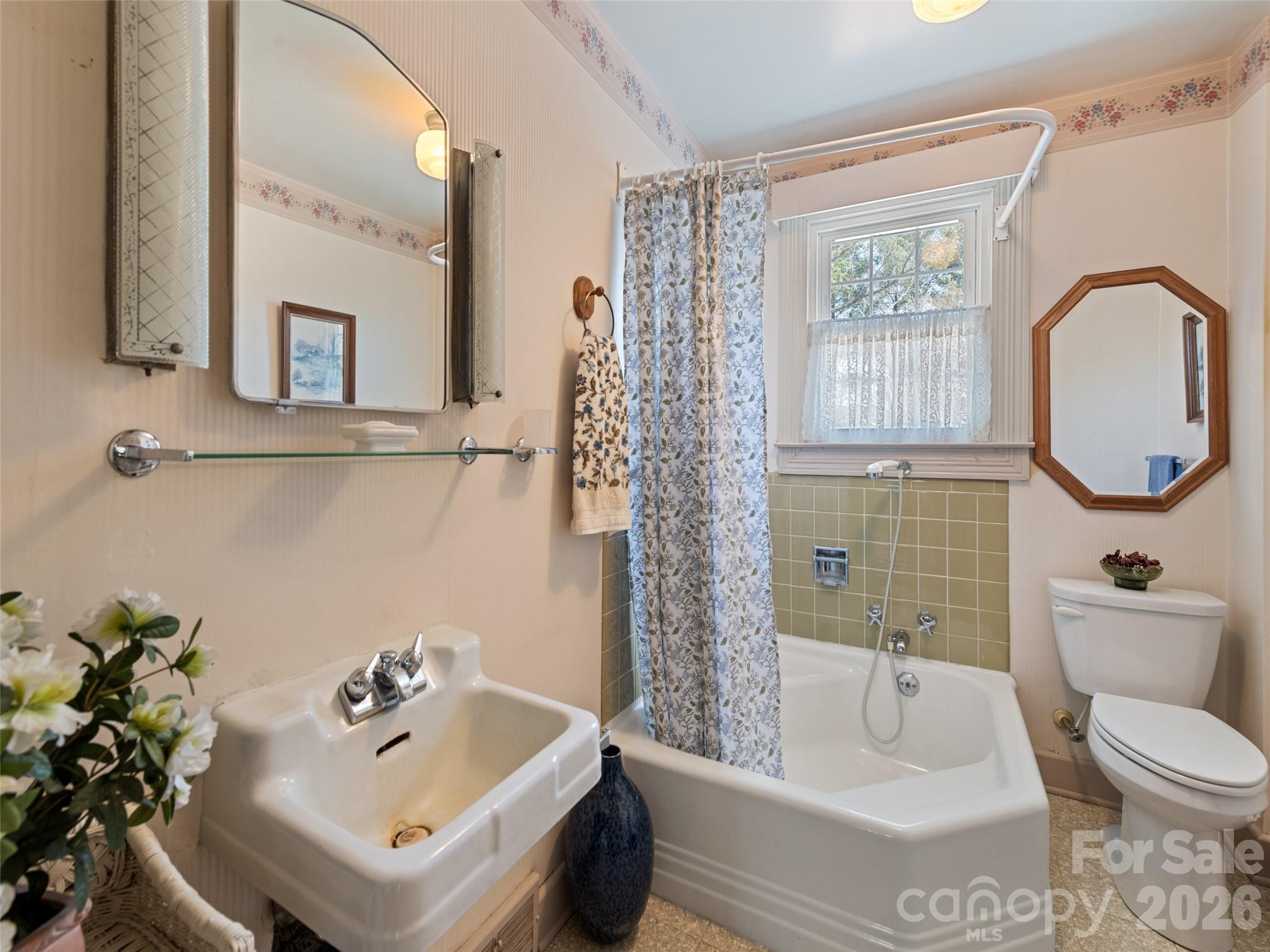 Single Family Residence at 151 Hampton Heights, Canton, photo 37 of 48