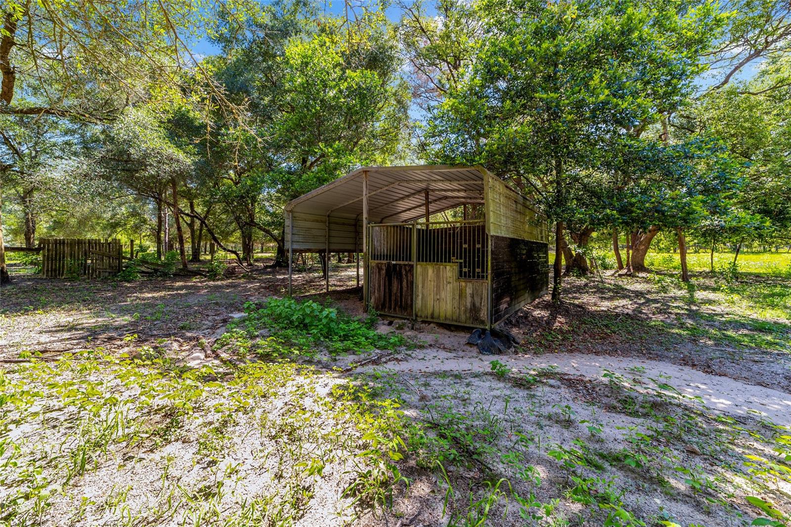 Single Family Residence at 11768 N GATLEN AVE, DUNNELLON, photo 28 of 50