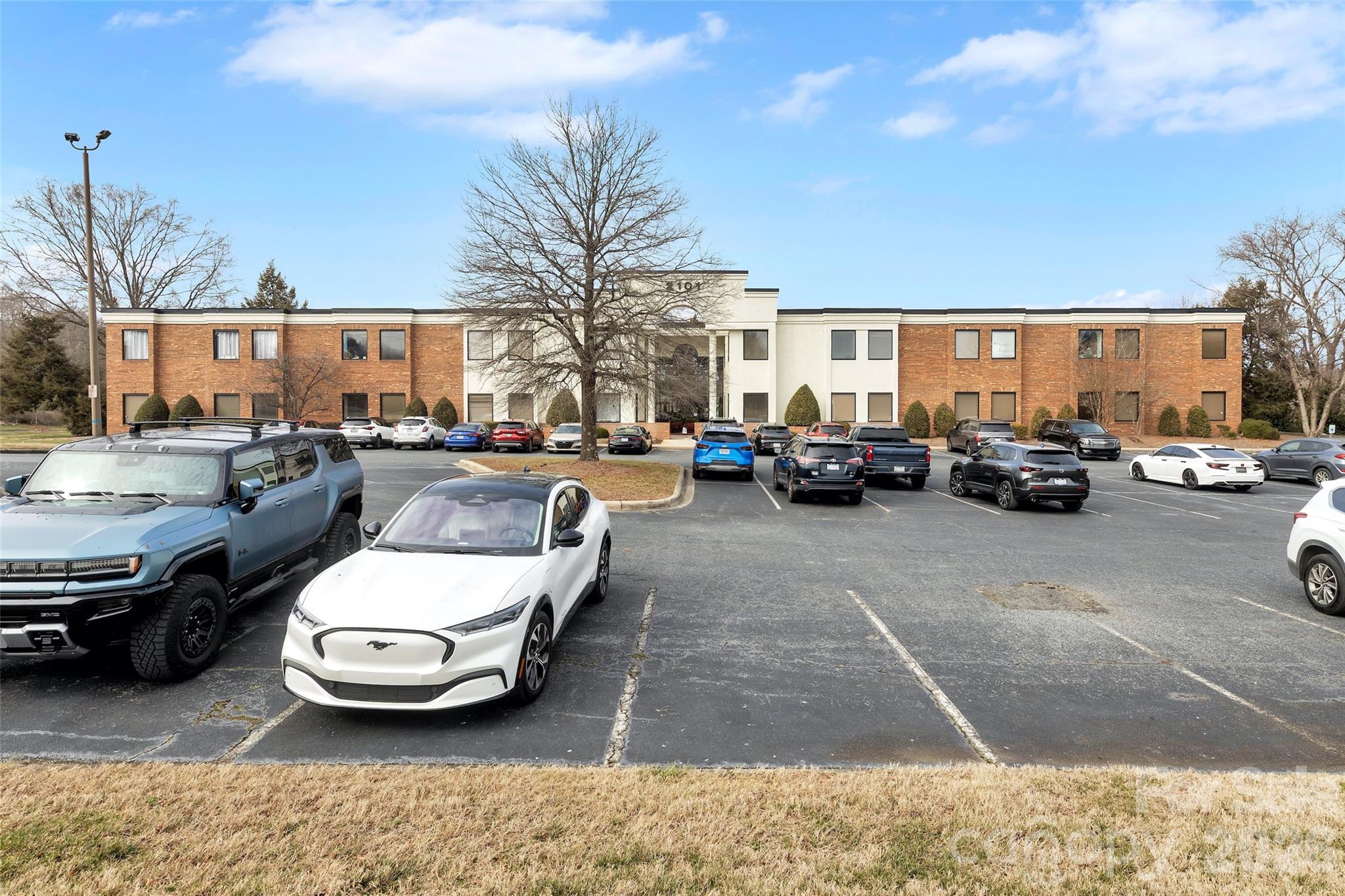 Office at 2101 Sardis Road N, Charlotte, photo 2 of 43