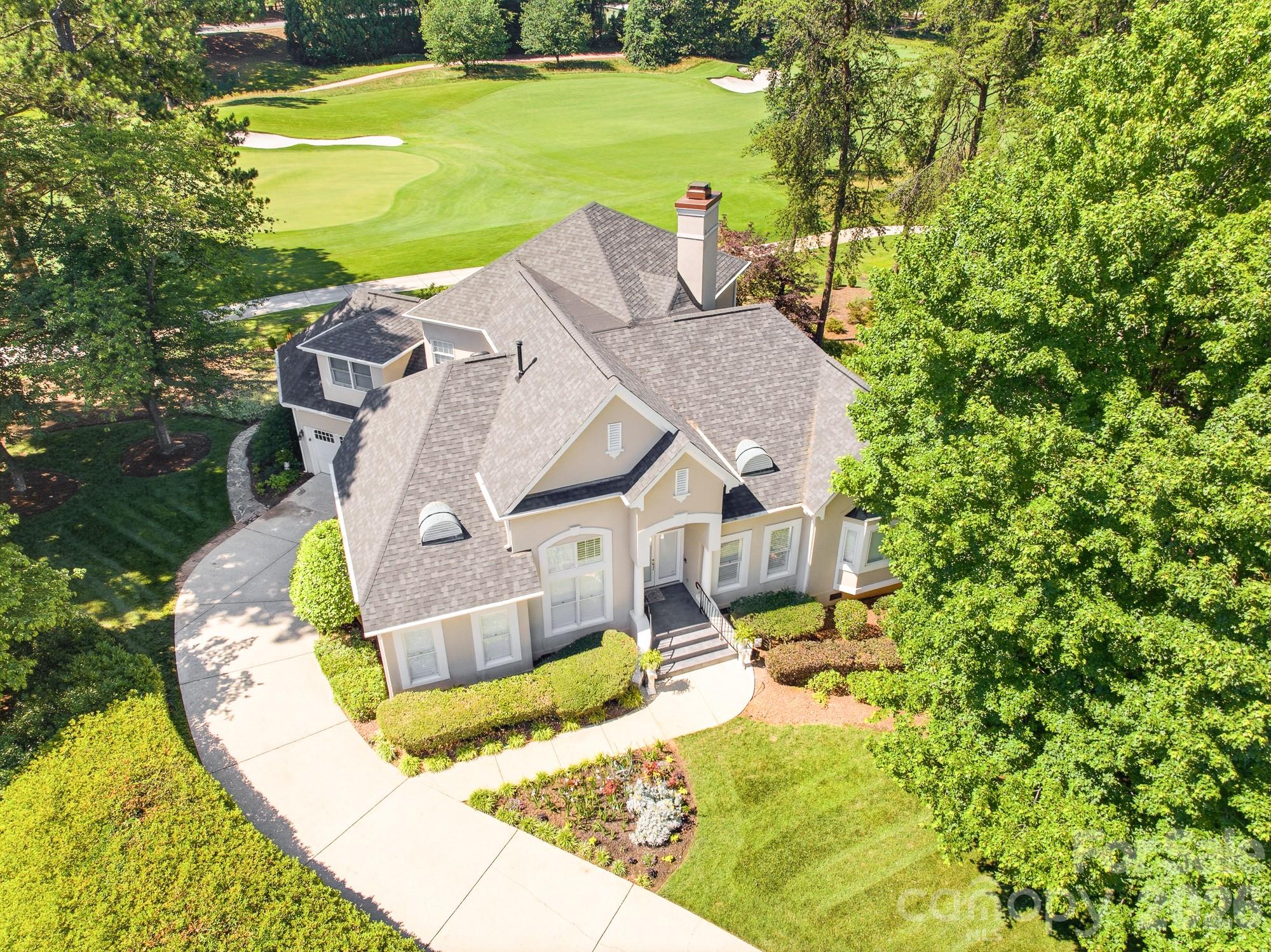 Single Family Residence at 18330 Scotscraig Lane, Cornelius, photo 2 of 28