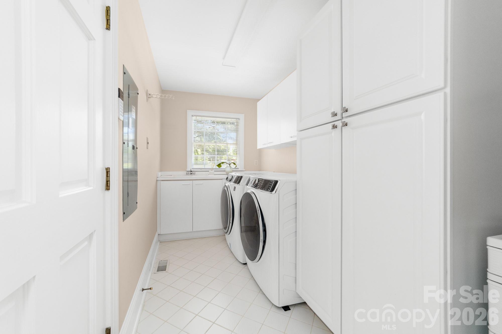 Single Family Residence at 18330 Scotscraig Lane, Cornelius, photo 17 of 28