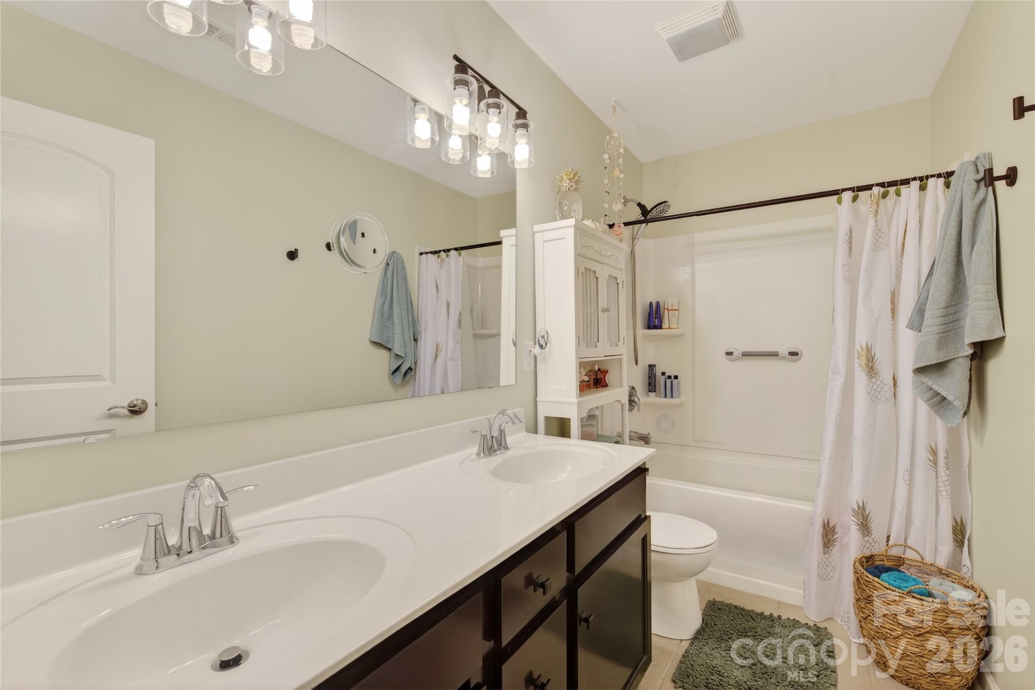 Full Bath - 15109 Ockeechobee Court, Mint Hill