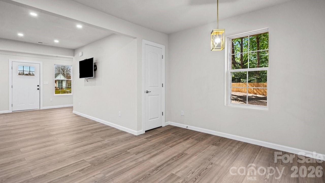Single Family Residence at 1215 Wilson W Lee Boulevard, Statesville, photo 8 of 22