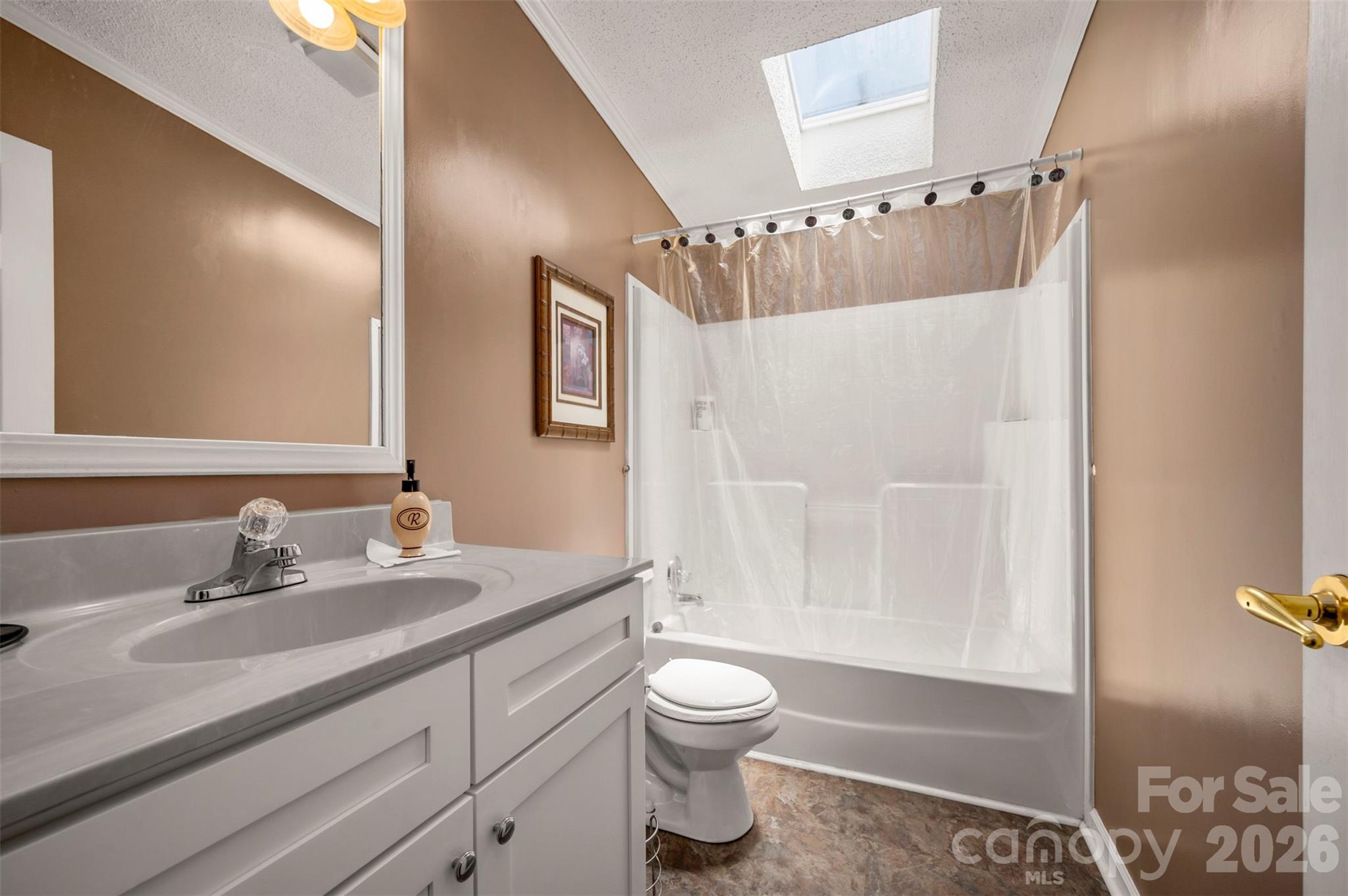 Single Family Residence at 98 Lanning Drive, Columbus, photo 22 of 34