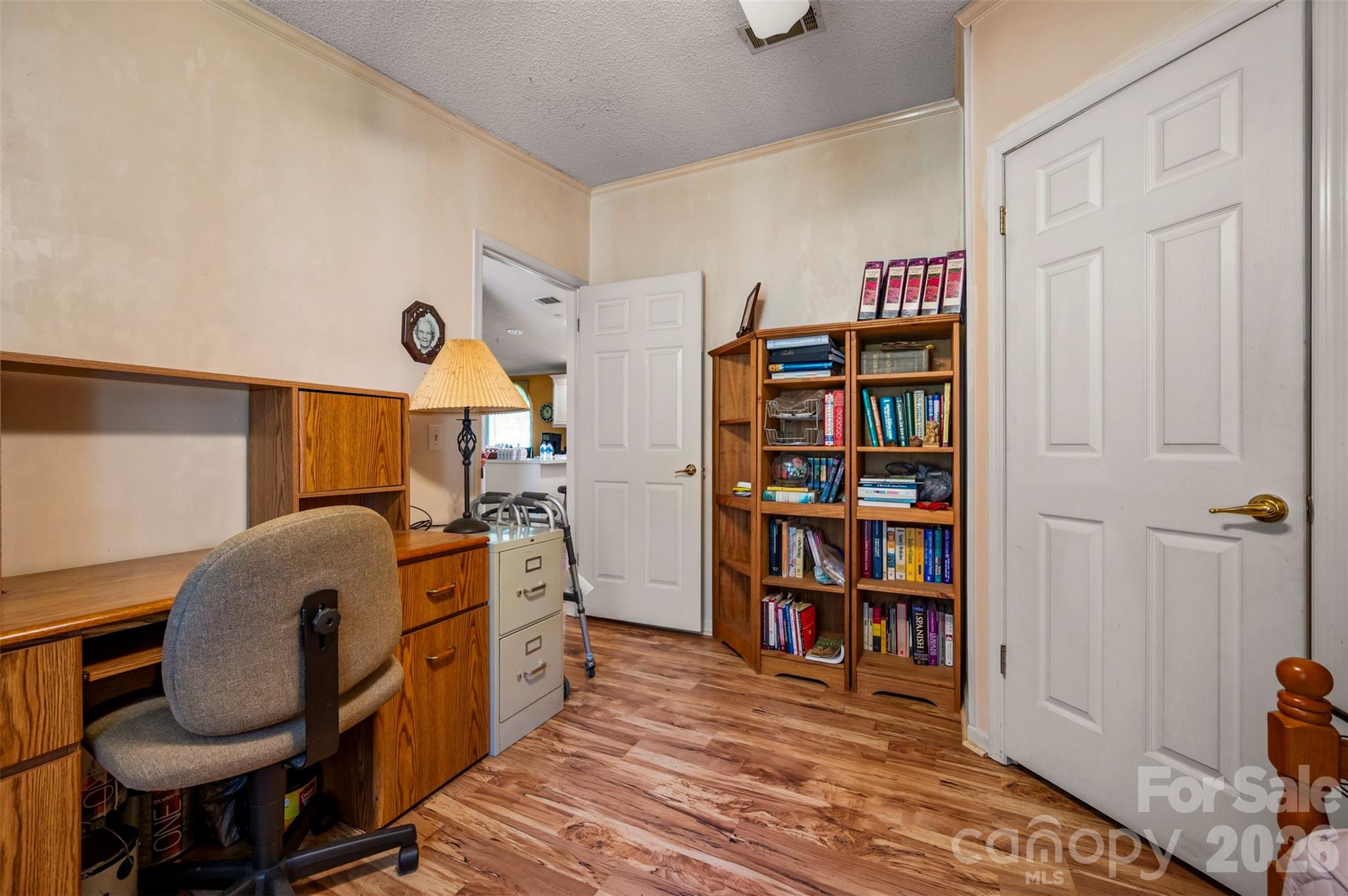Single Family Residence at 98 Lanning Drive, Columbus, photo 24 of 34